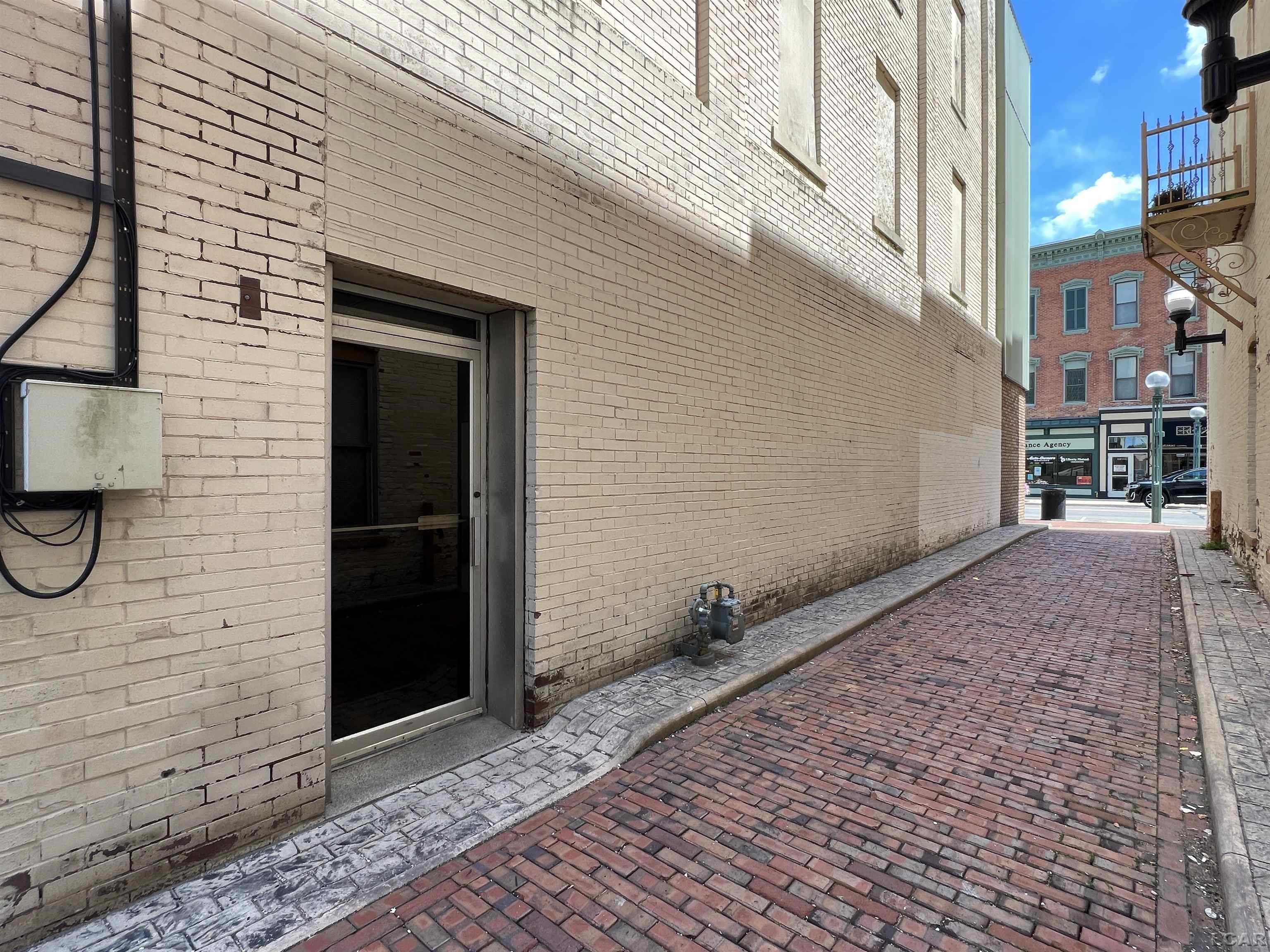 115 N Main