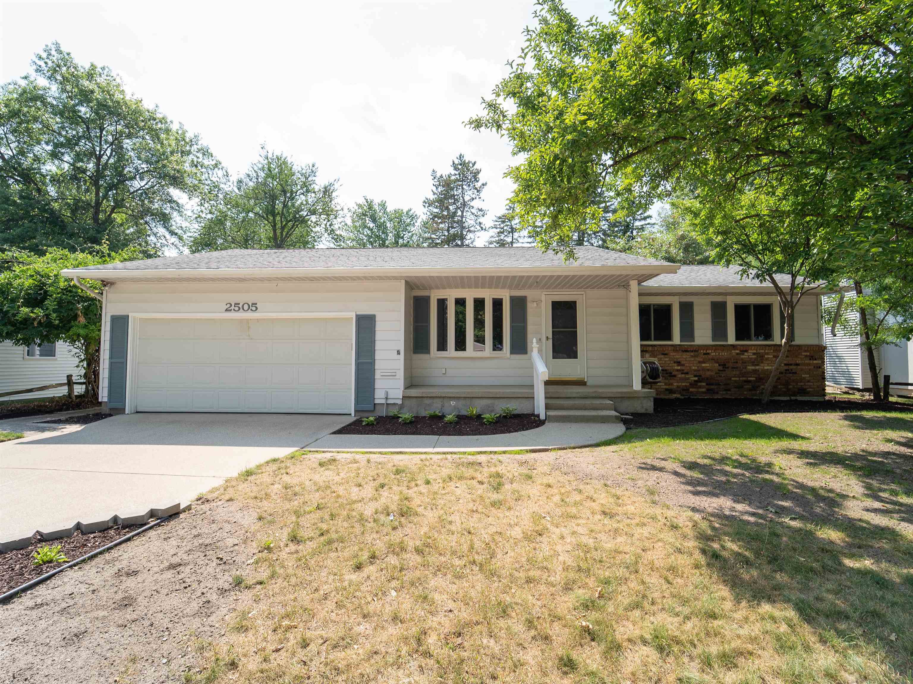 2505 Wood Ct