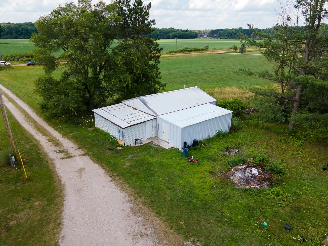 6868 N Eleven Mile Road