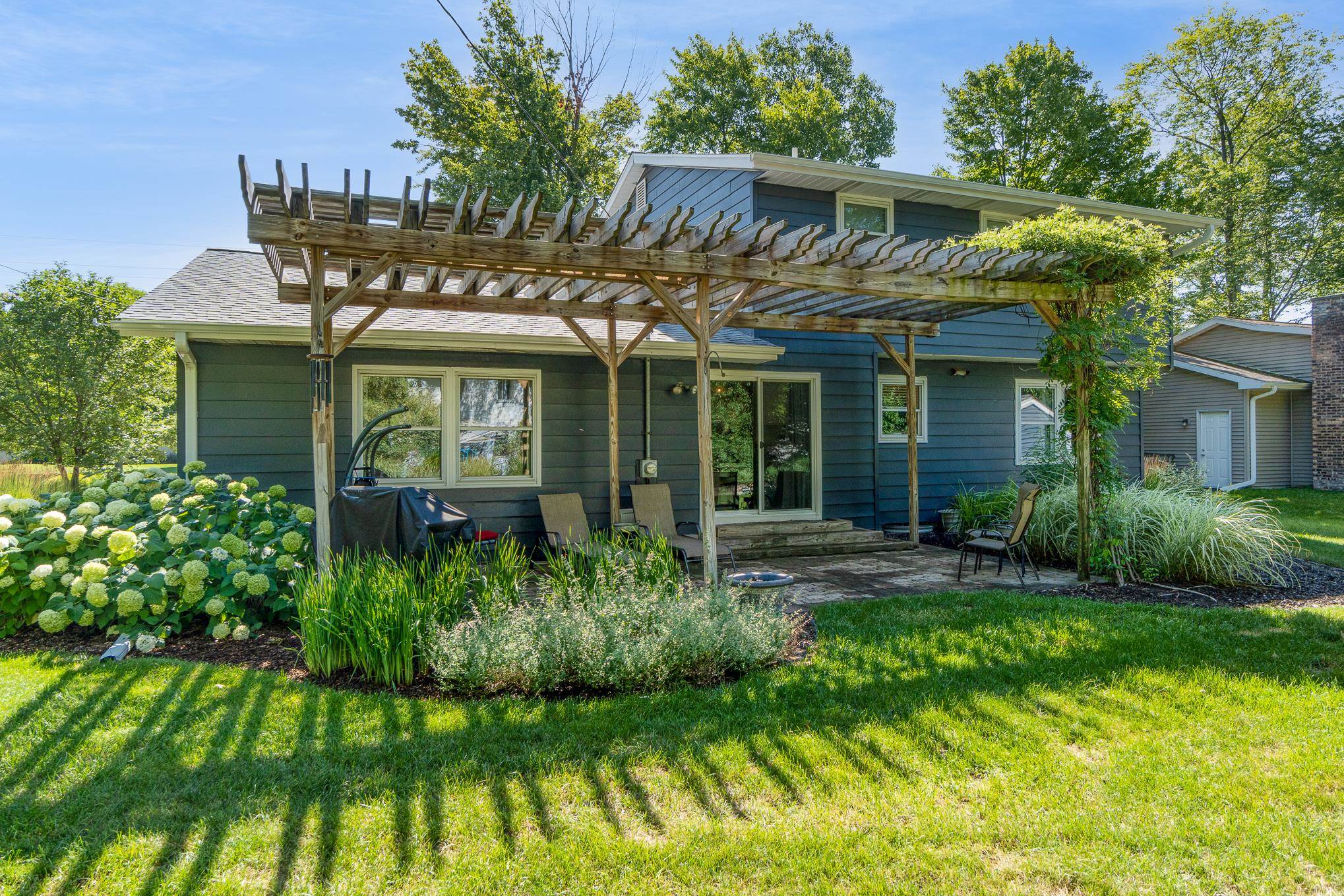 5009 Foster Road