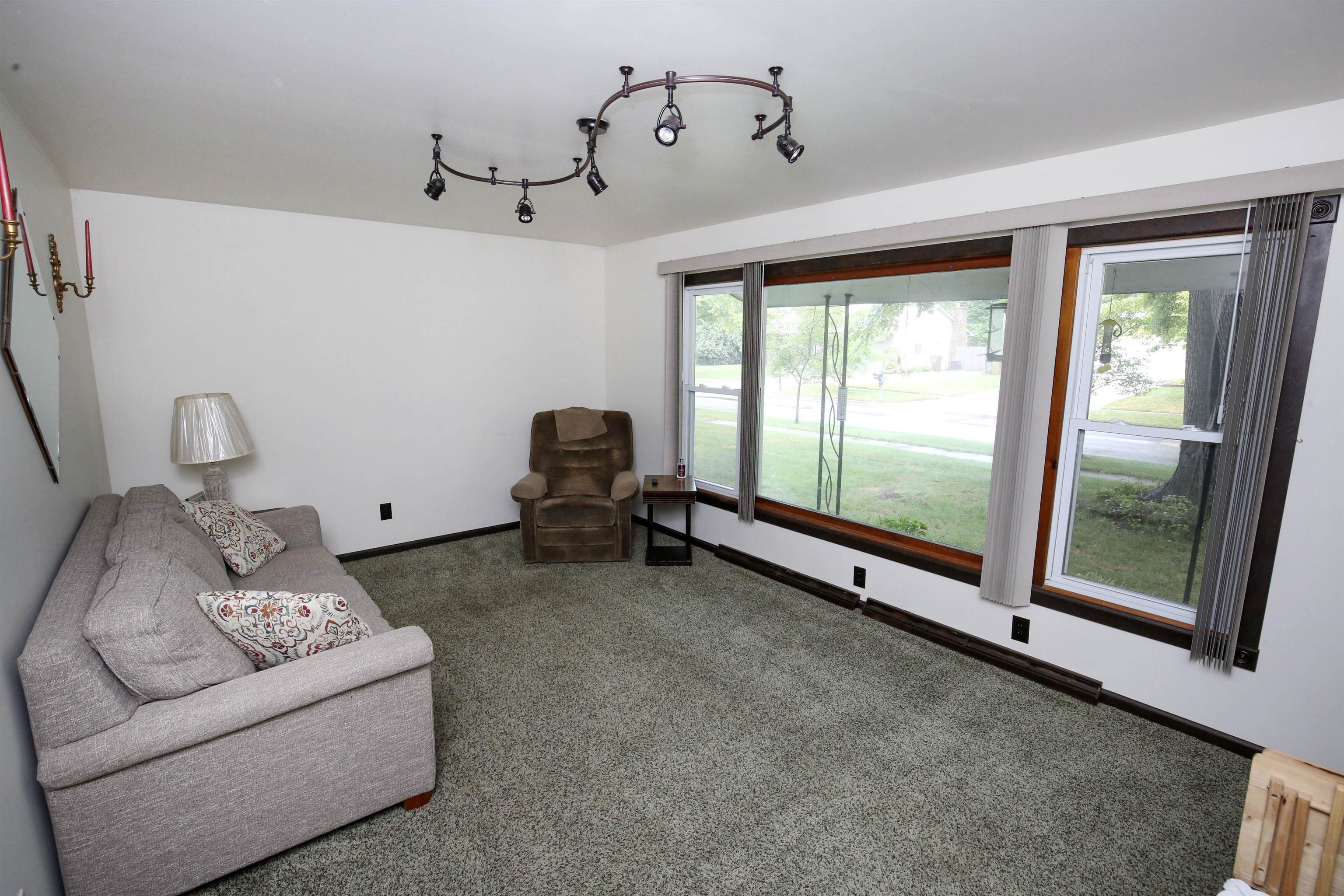 3818 Fuller Drive