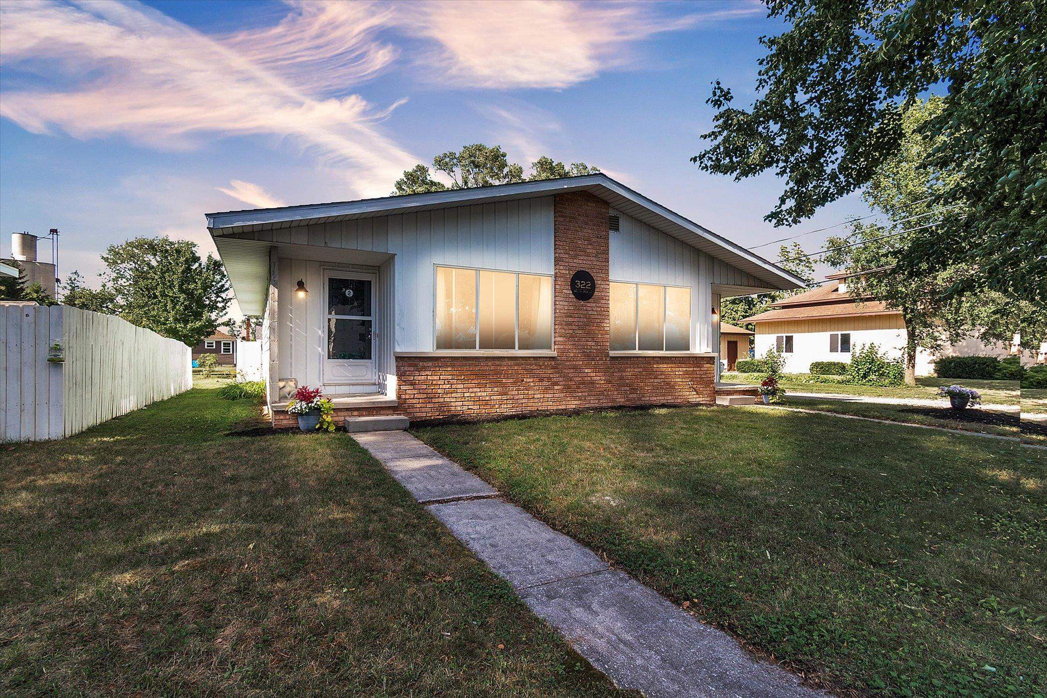 322 W 3rd Street