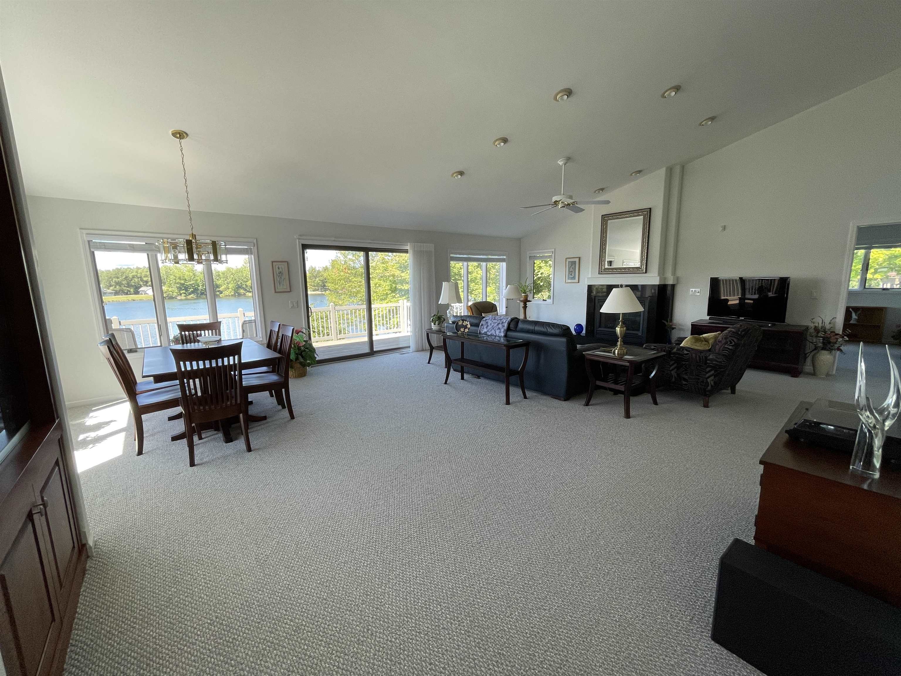 5133 WINSOR WAY