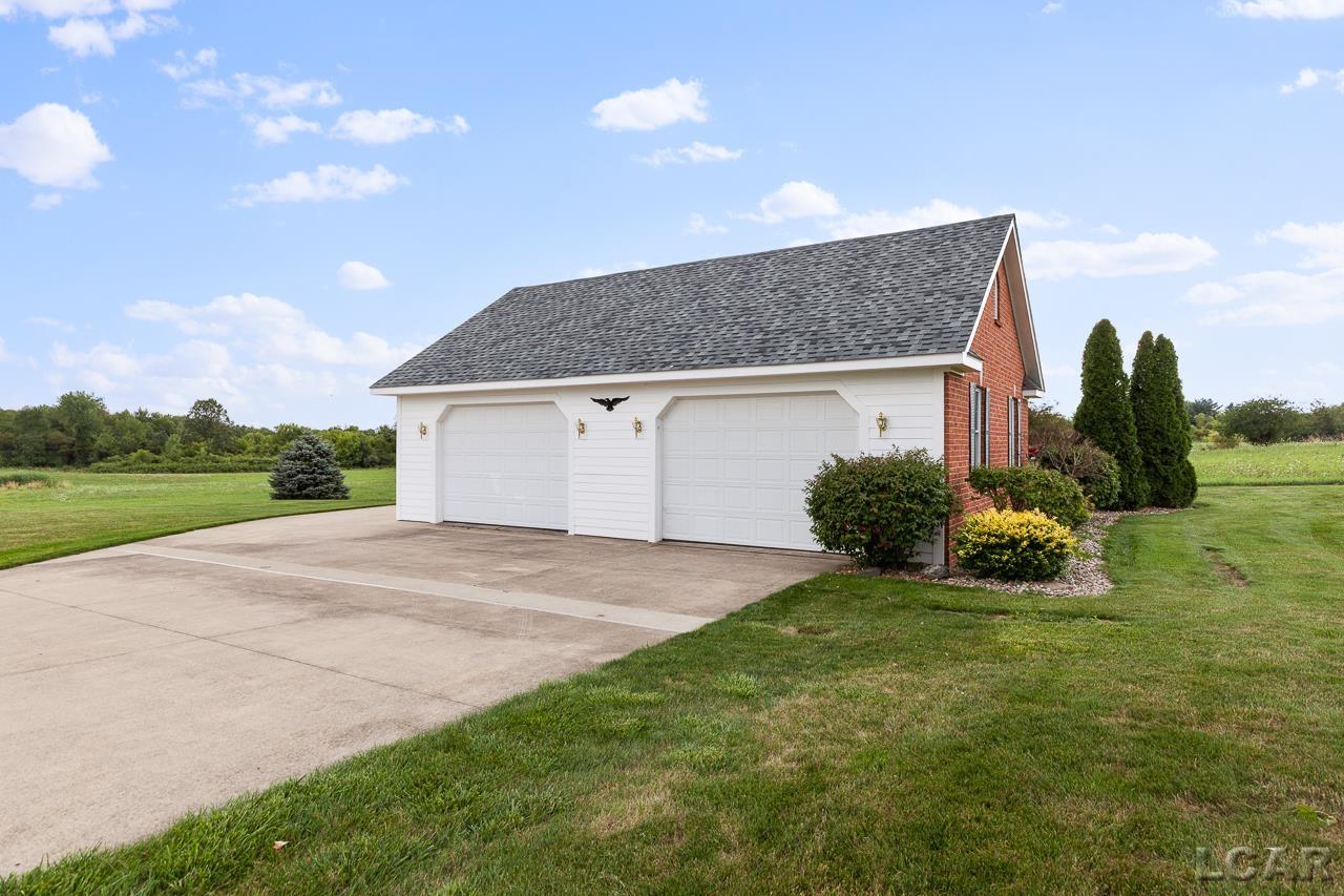 3883 Emery Rd
