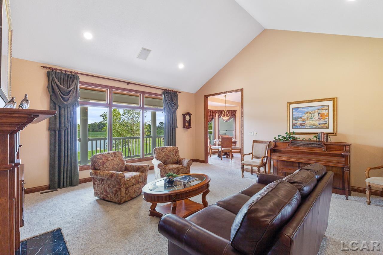 3883 Emery Rd