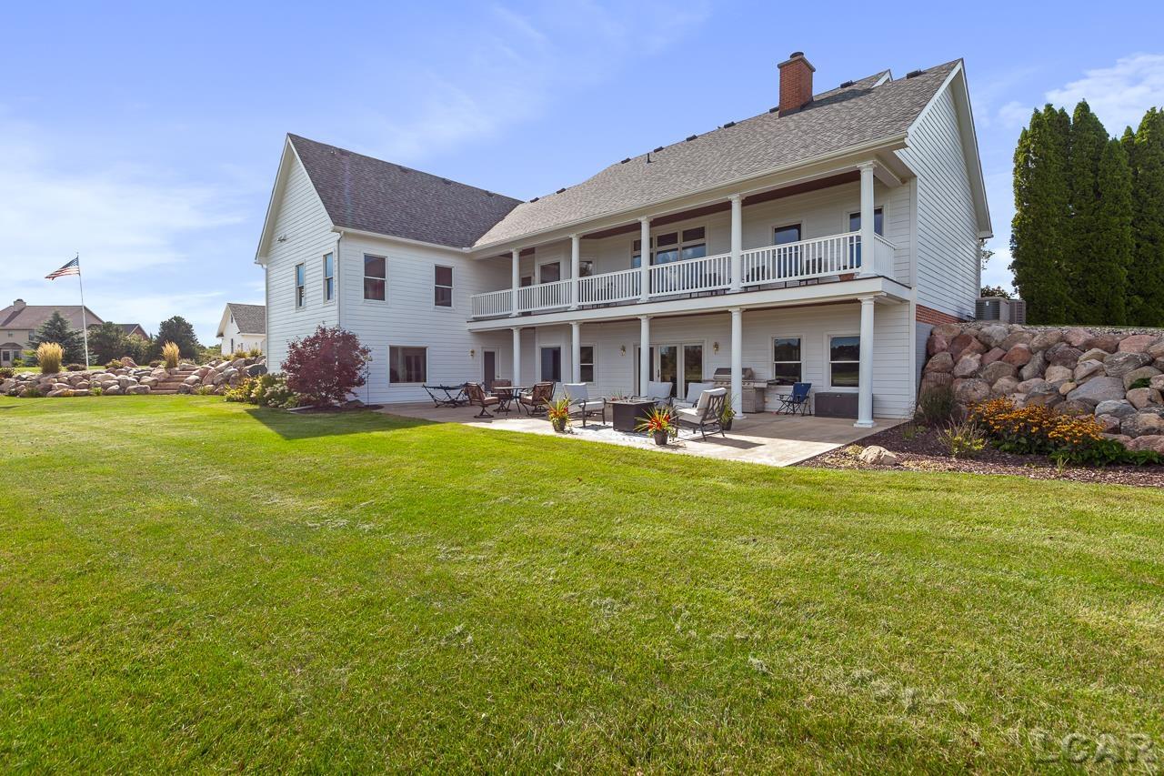 3883 Emery Rd