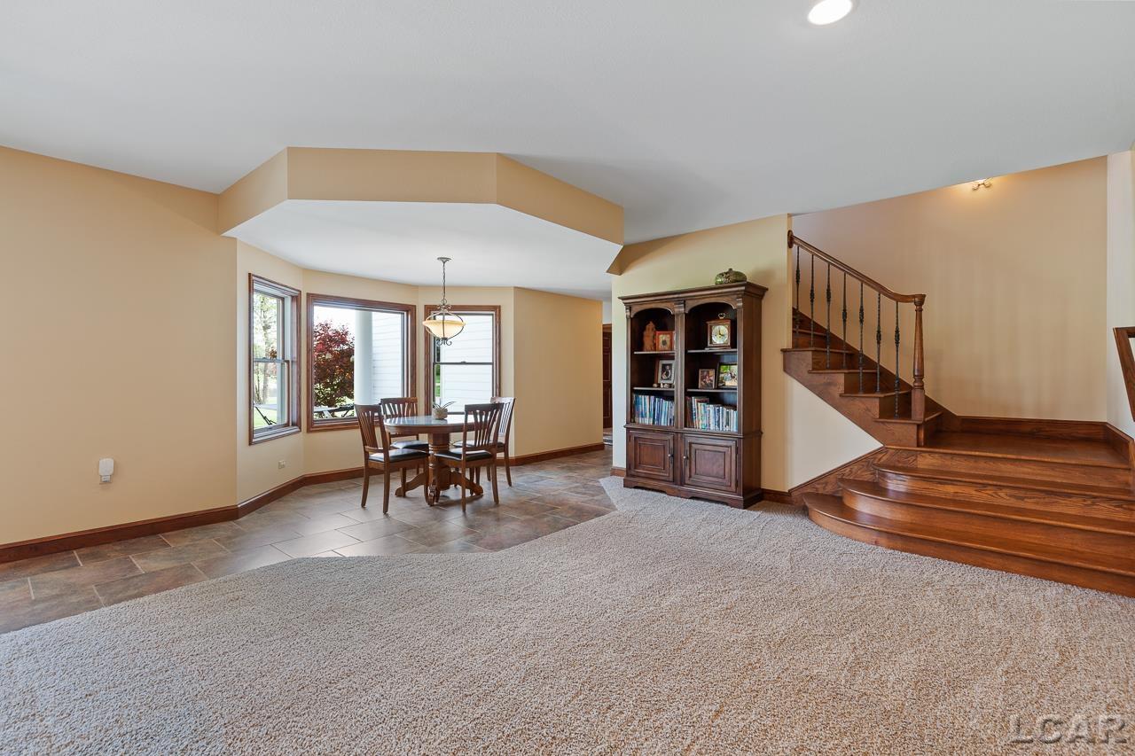 3883 Emery Rd