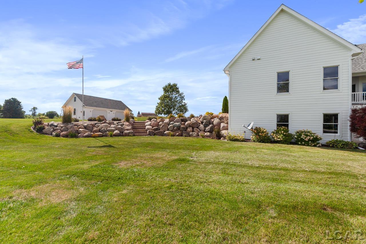 3883 Emery Rd