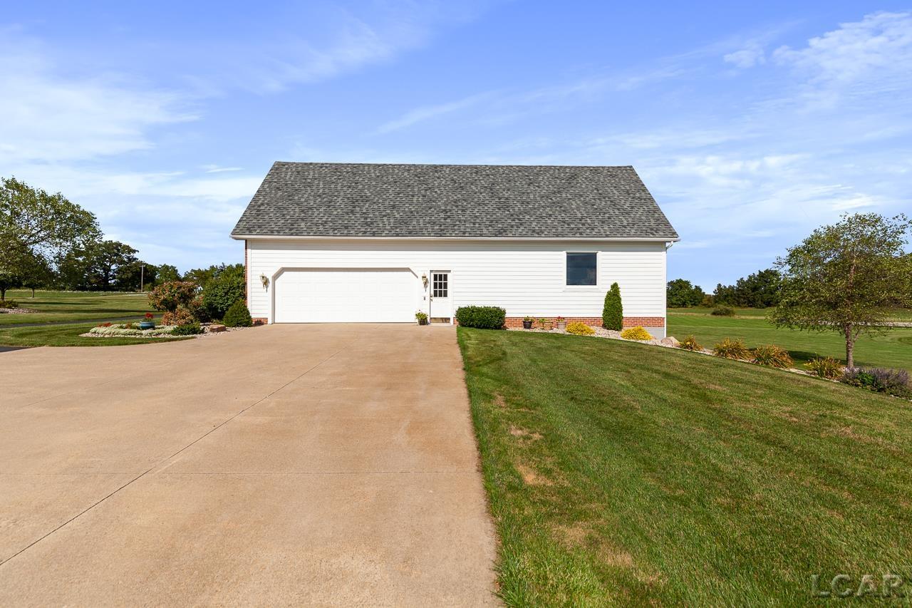 3883 Emery Rd