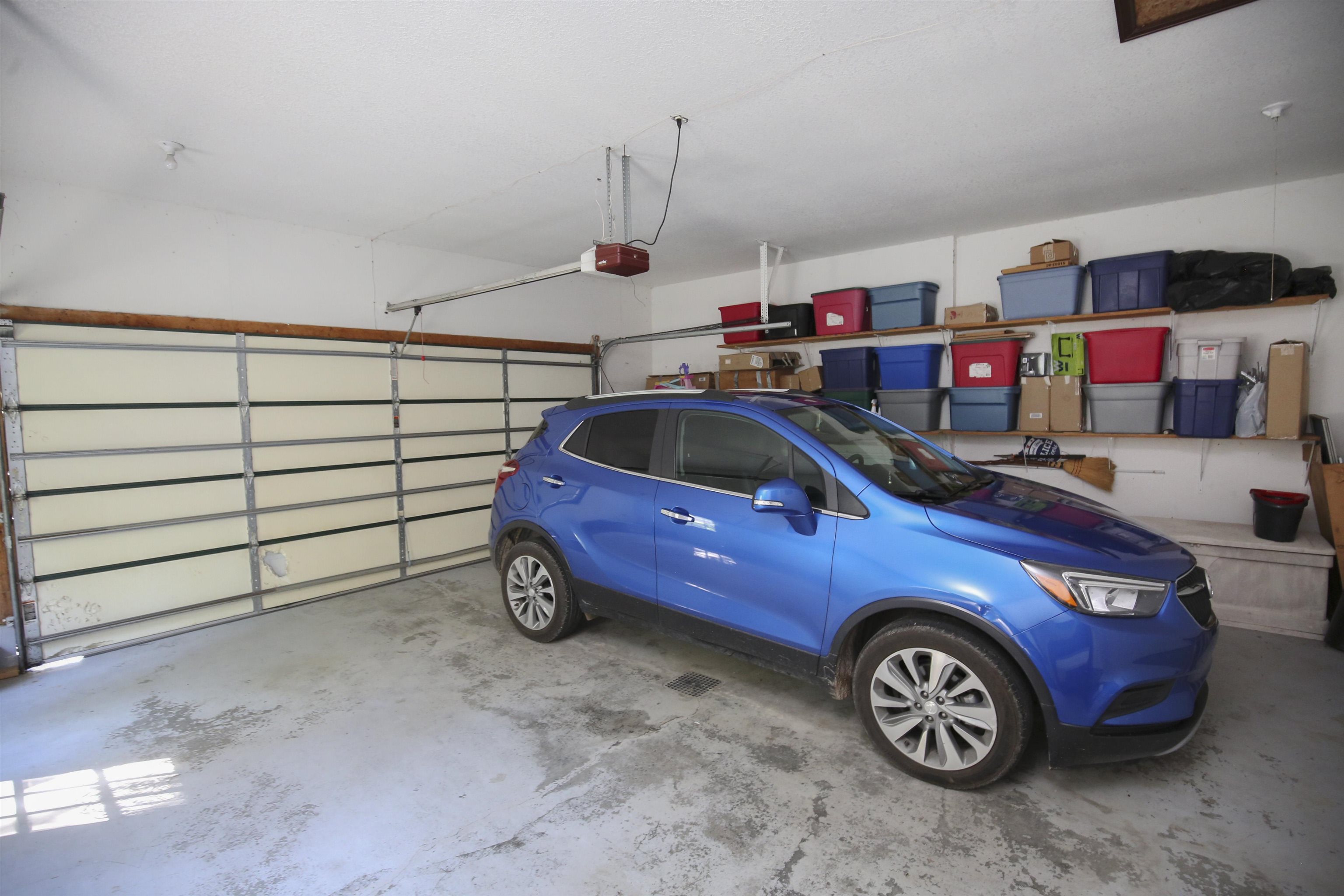 1125 E Highwood