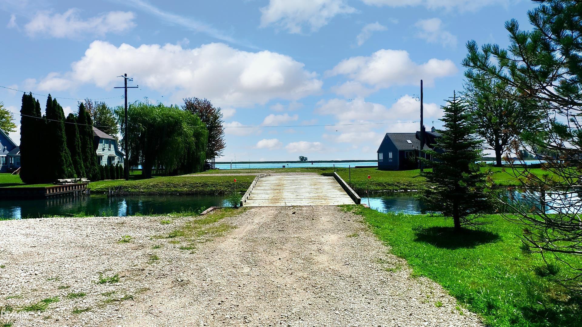 For Sale 5665 South Channel, Harsens Island, MI 48028 1.2 Acres