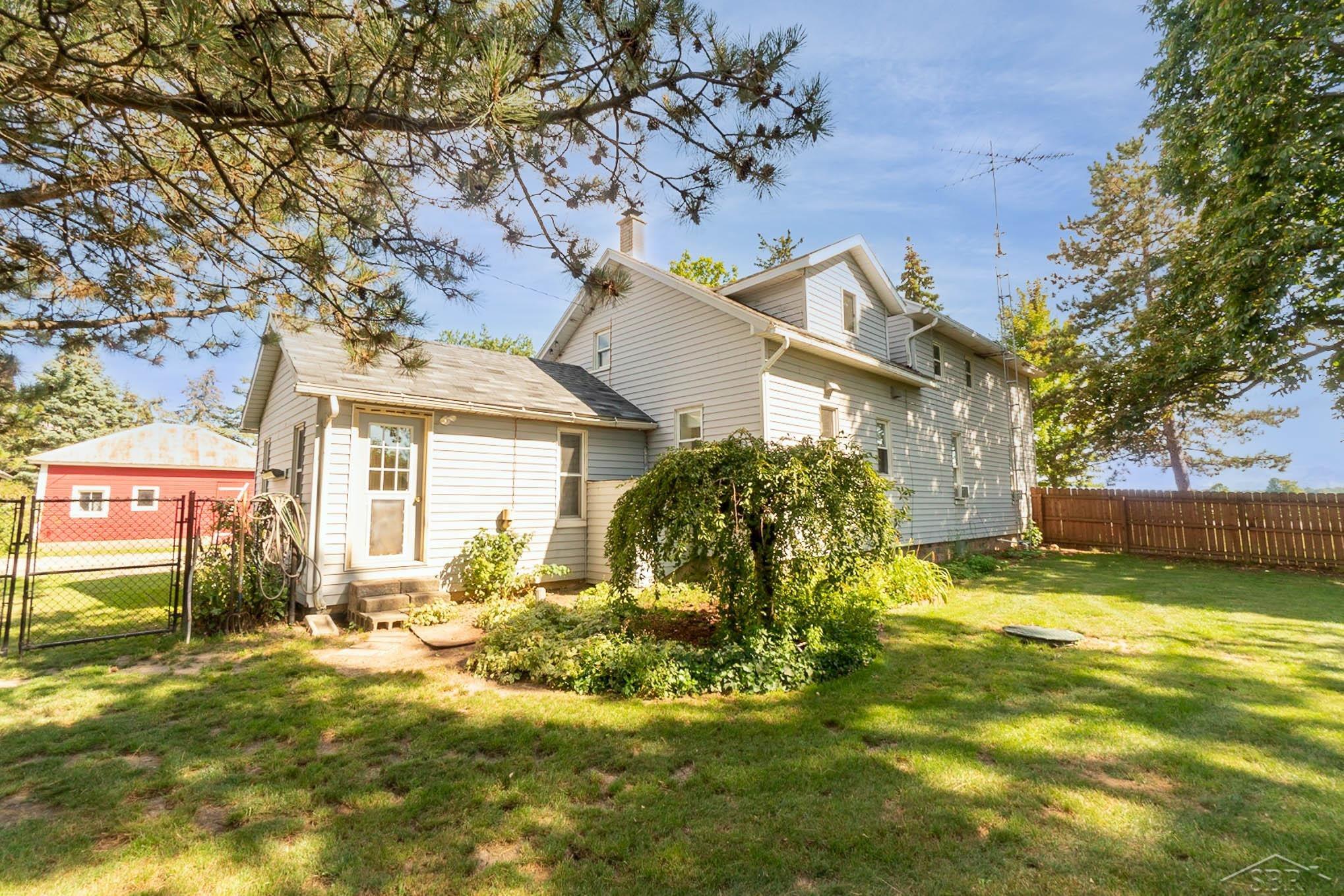 12855 JUNCTION, FRANKENMUTH, MI 48734