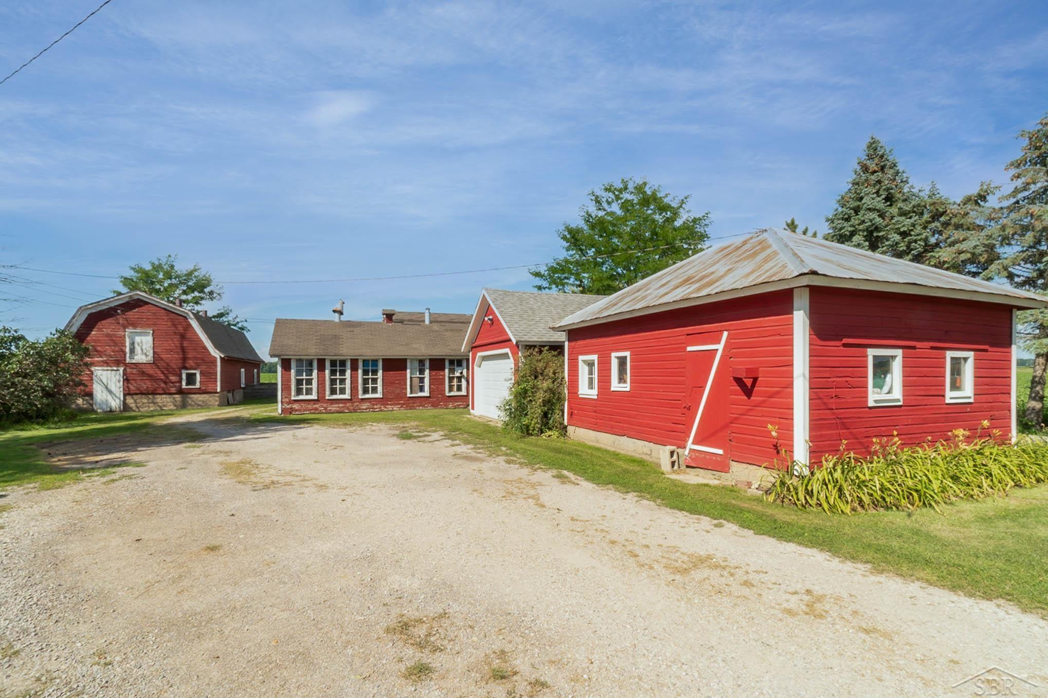 12855 JUNCTION, FRANKENMUTH, MI 48734