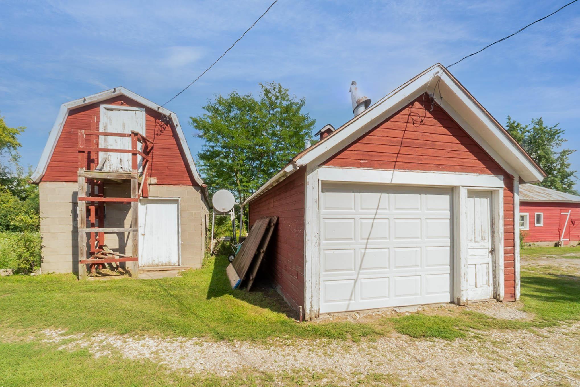 12855 JUNCTION, FRANKENMUTH, MI 48734