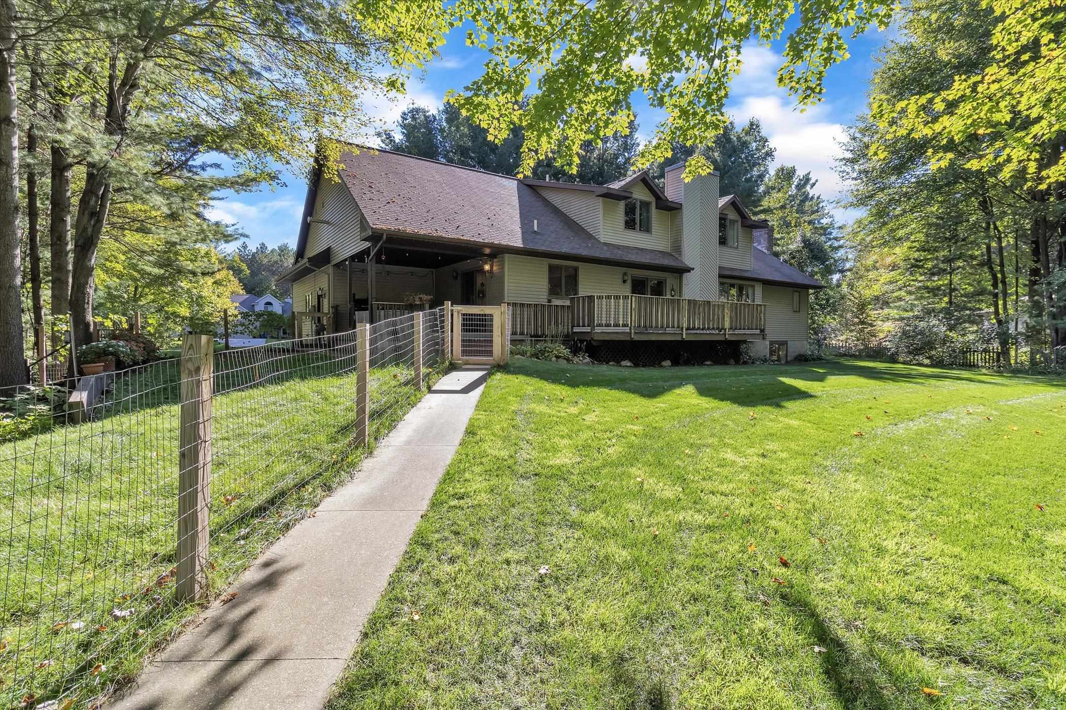 2005 N Pinesboro Drive