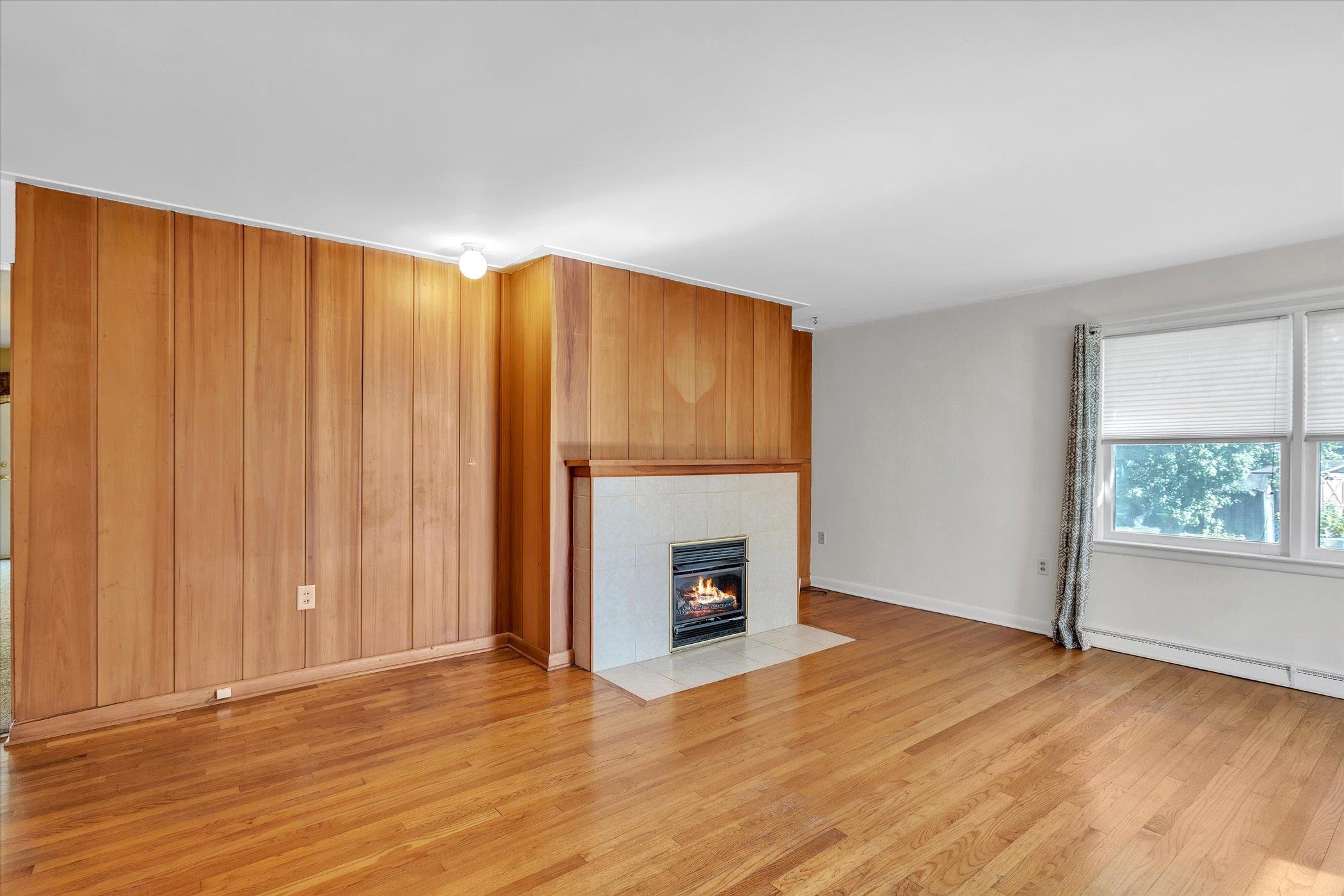 206 Cedar Ct