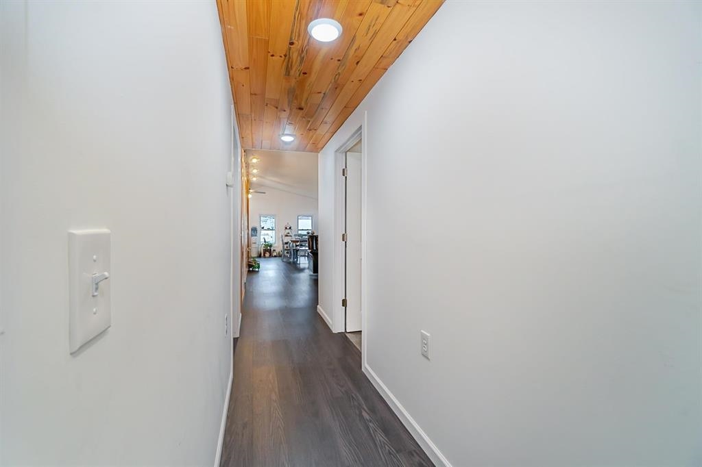 326 S Meridian Rd