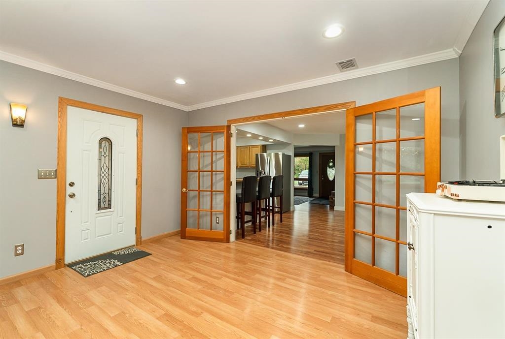 1353 W Midland Road