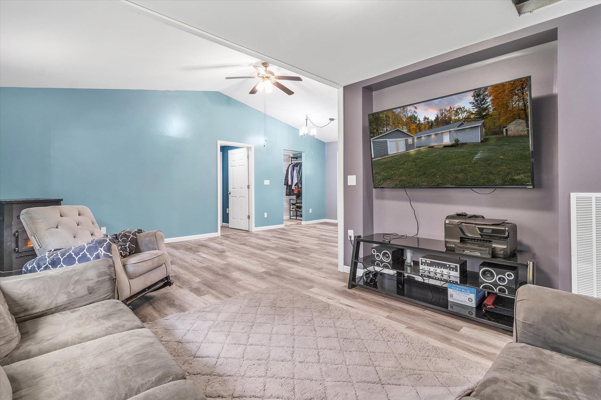 3667 Calhoun Road