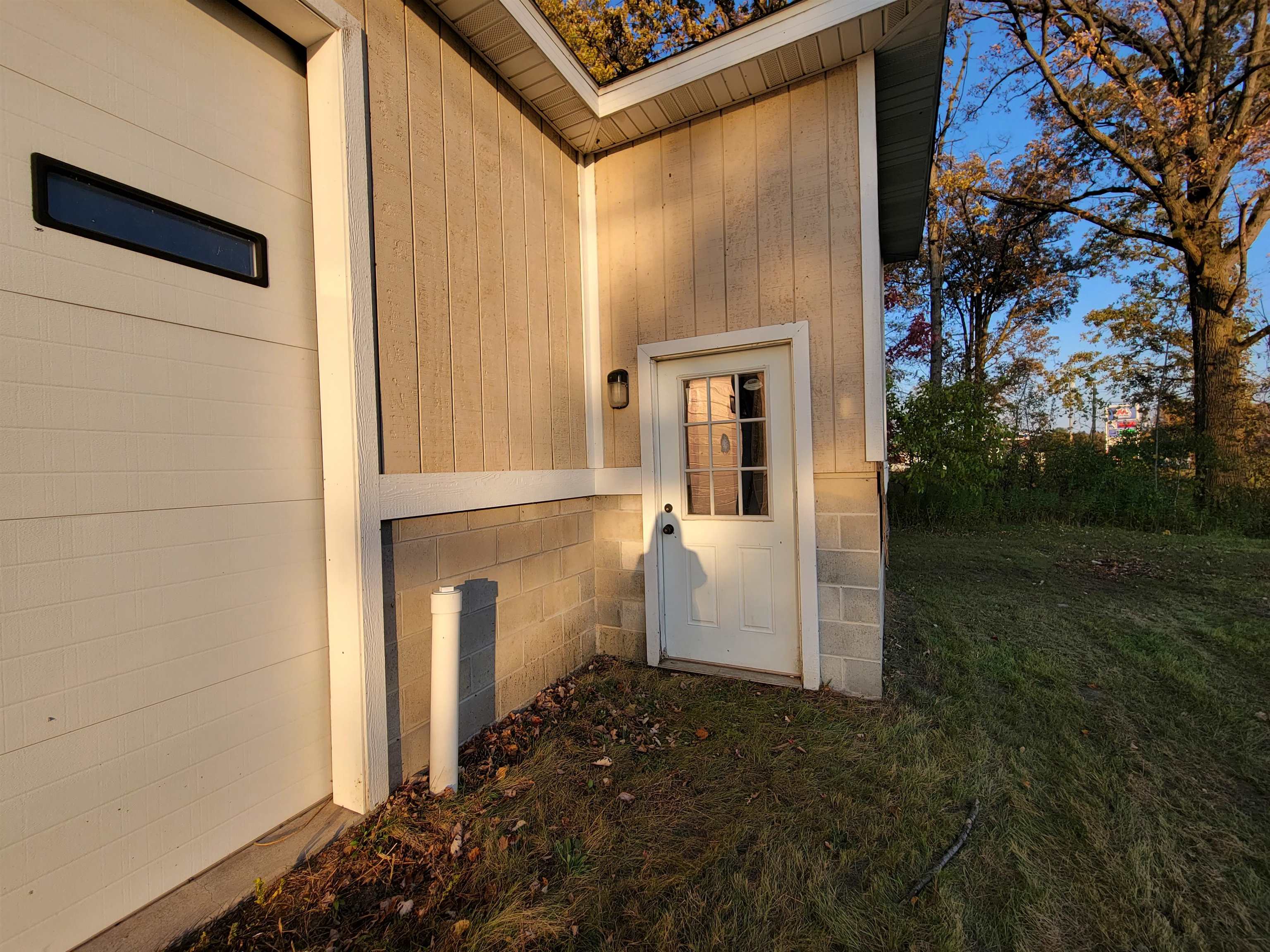 3989 Lutzke Road