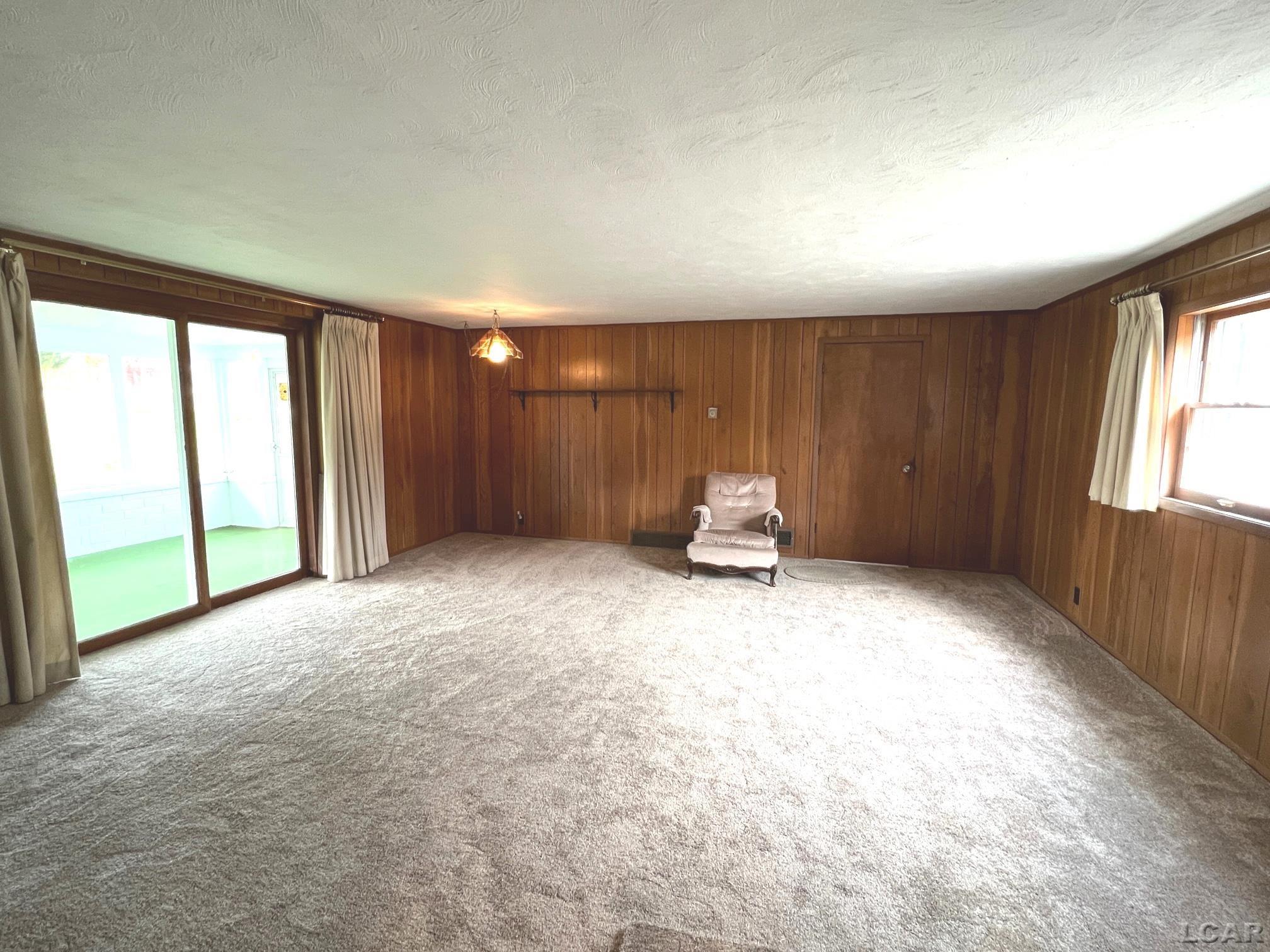 2 Scott Ct
