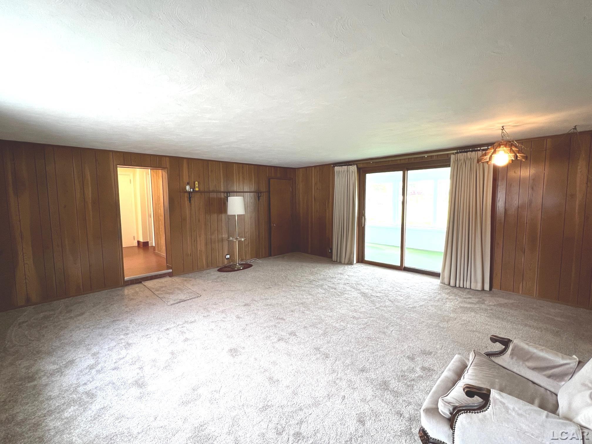 2 Scott Ct