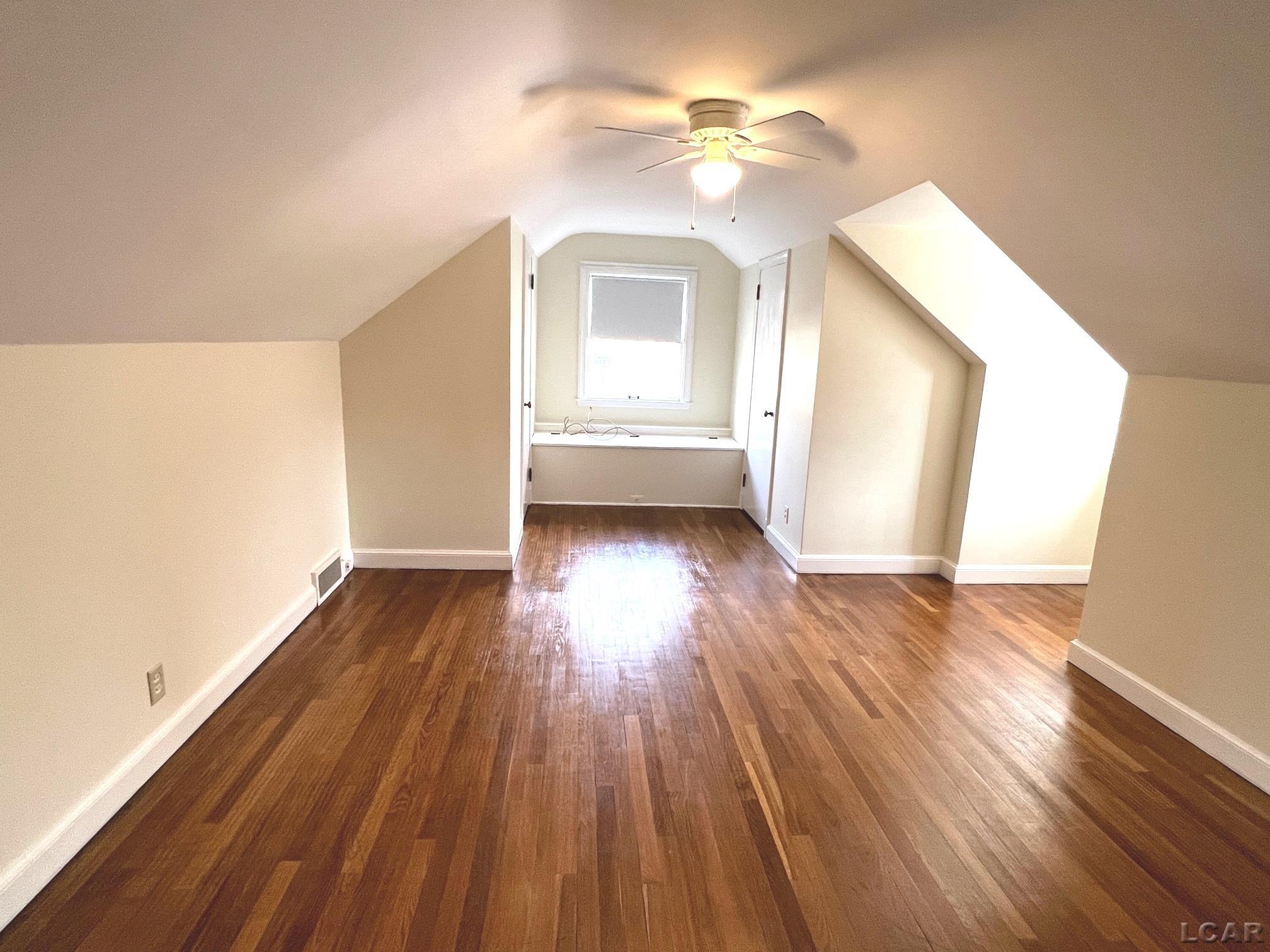 2 Scott Ct