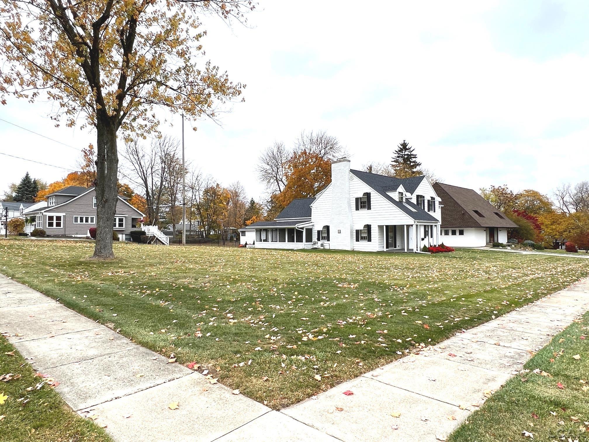 2 Scott Ct