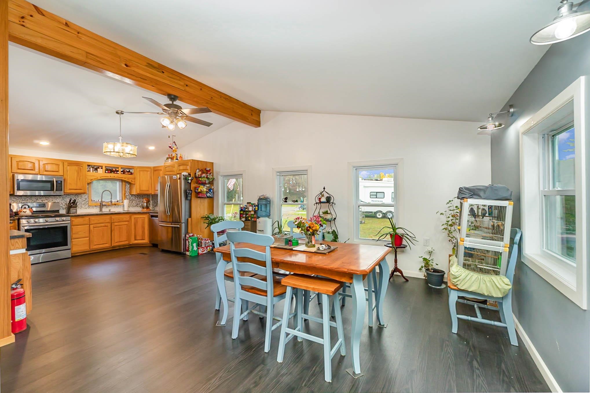 326 & 324 S Meridian Rd