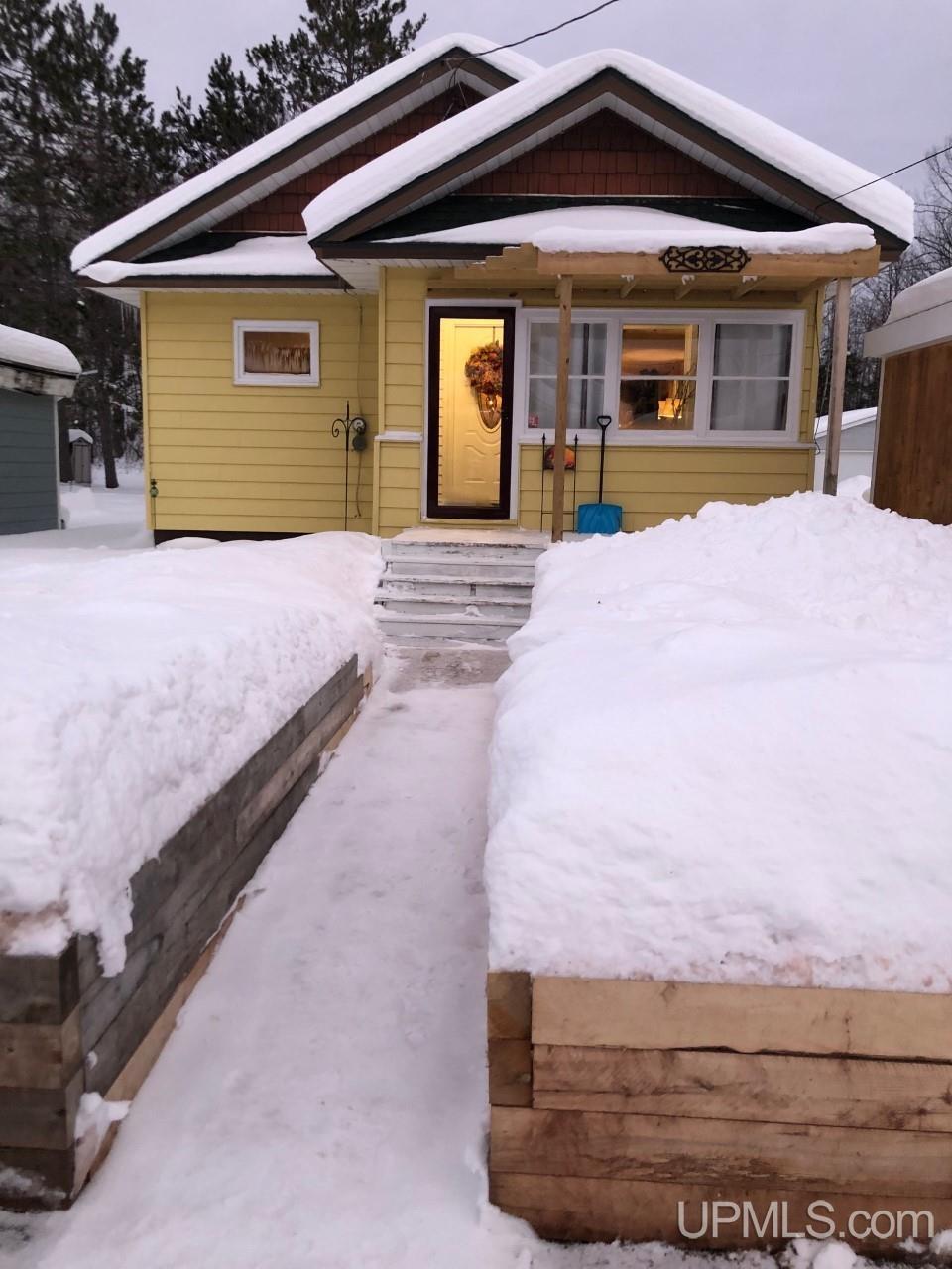 Bessemer MI 49911999 Real Estate Homes for Sale