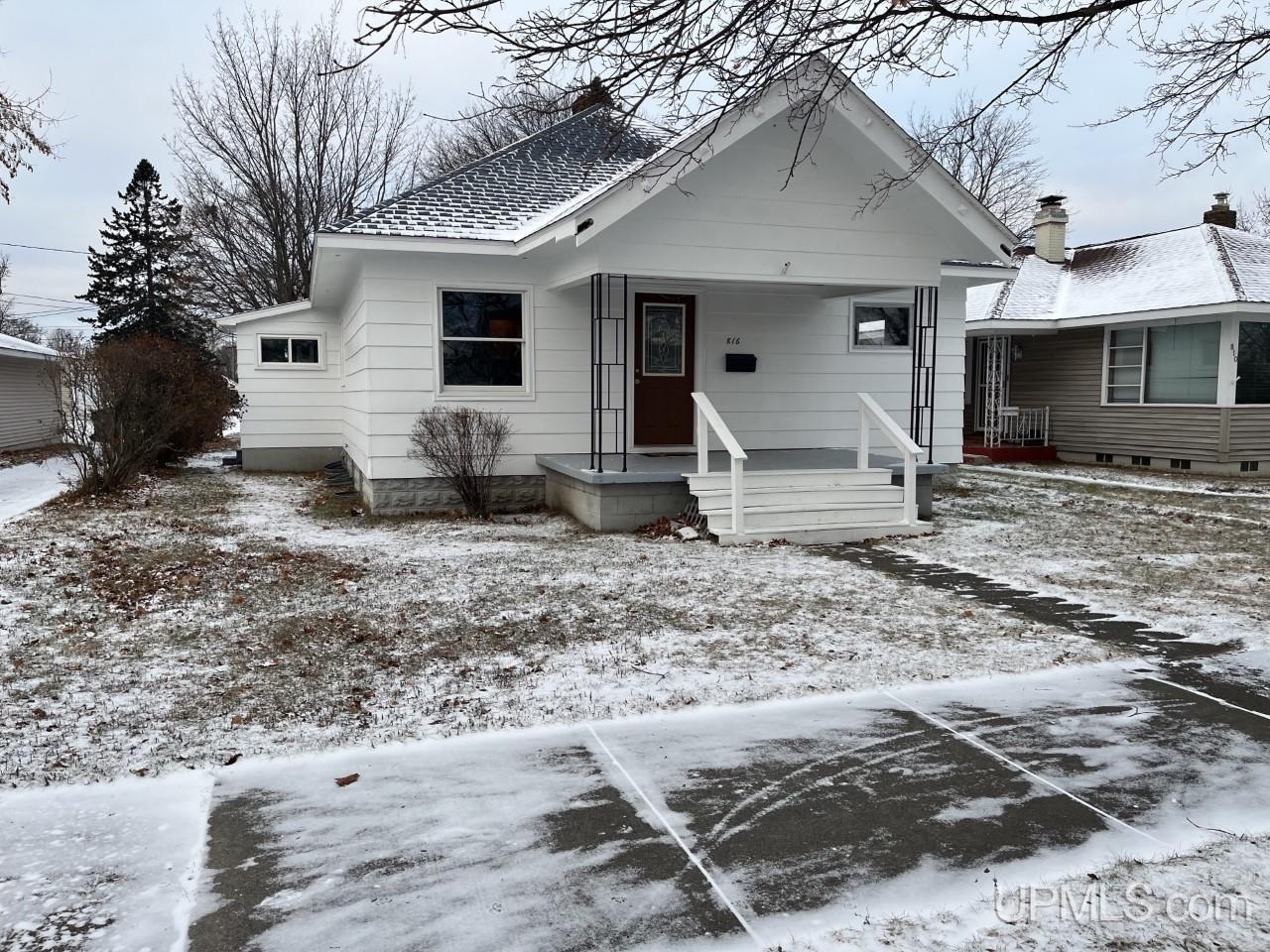 816 S 16TH ST., ESCANABA, MI 49829