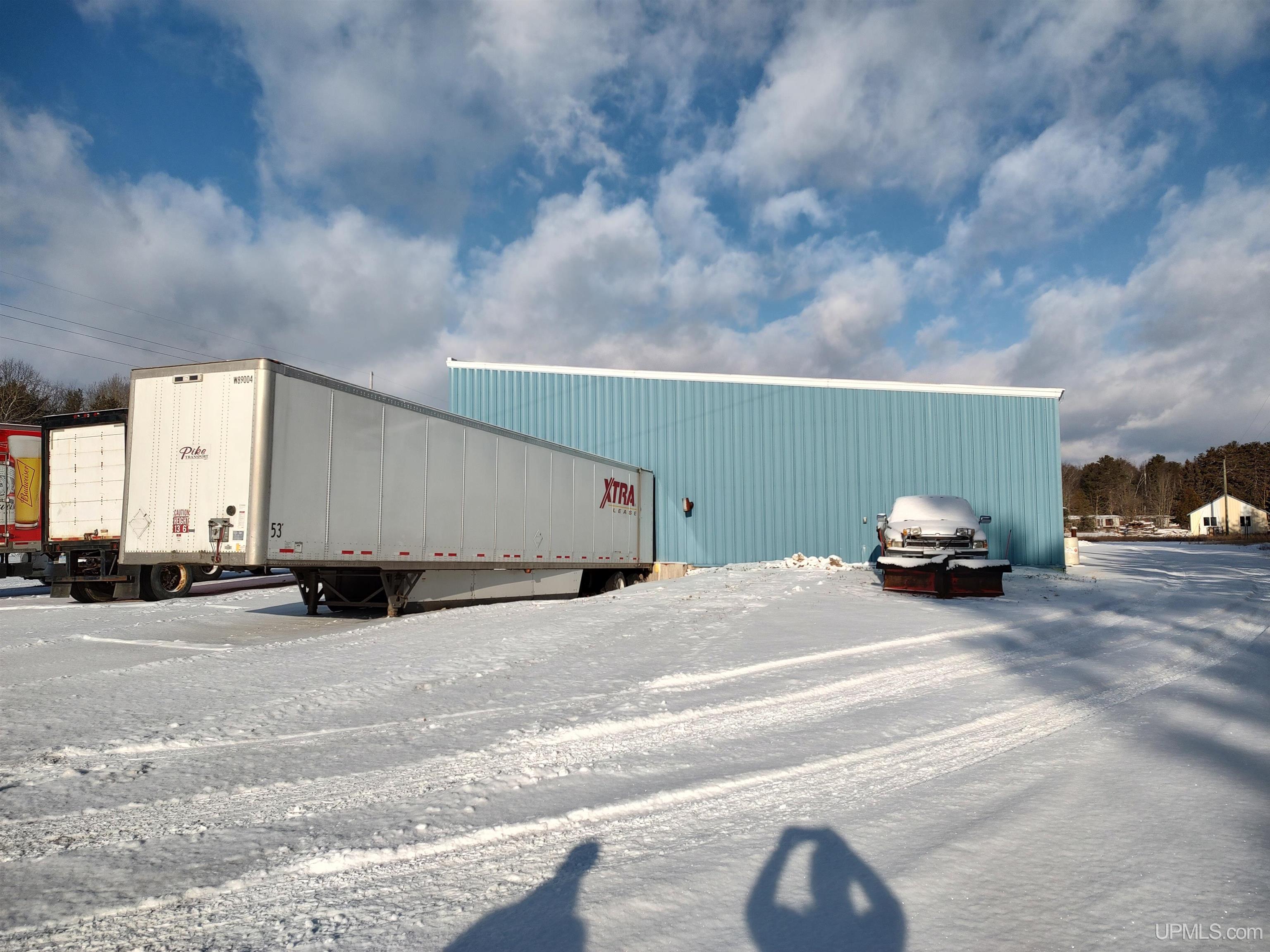 6958 US HWY 2, 41 and 35
