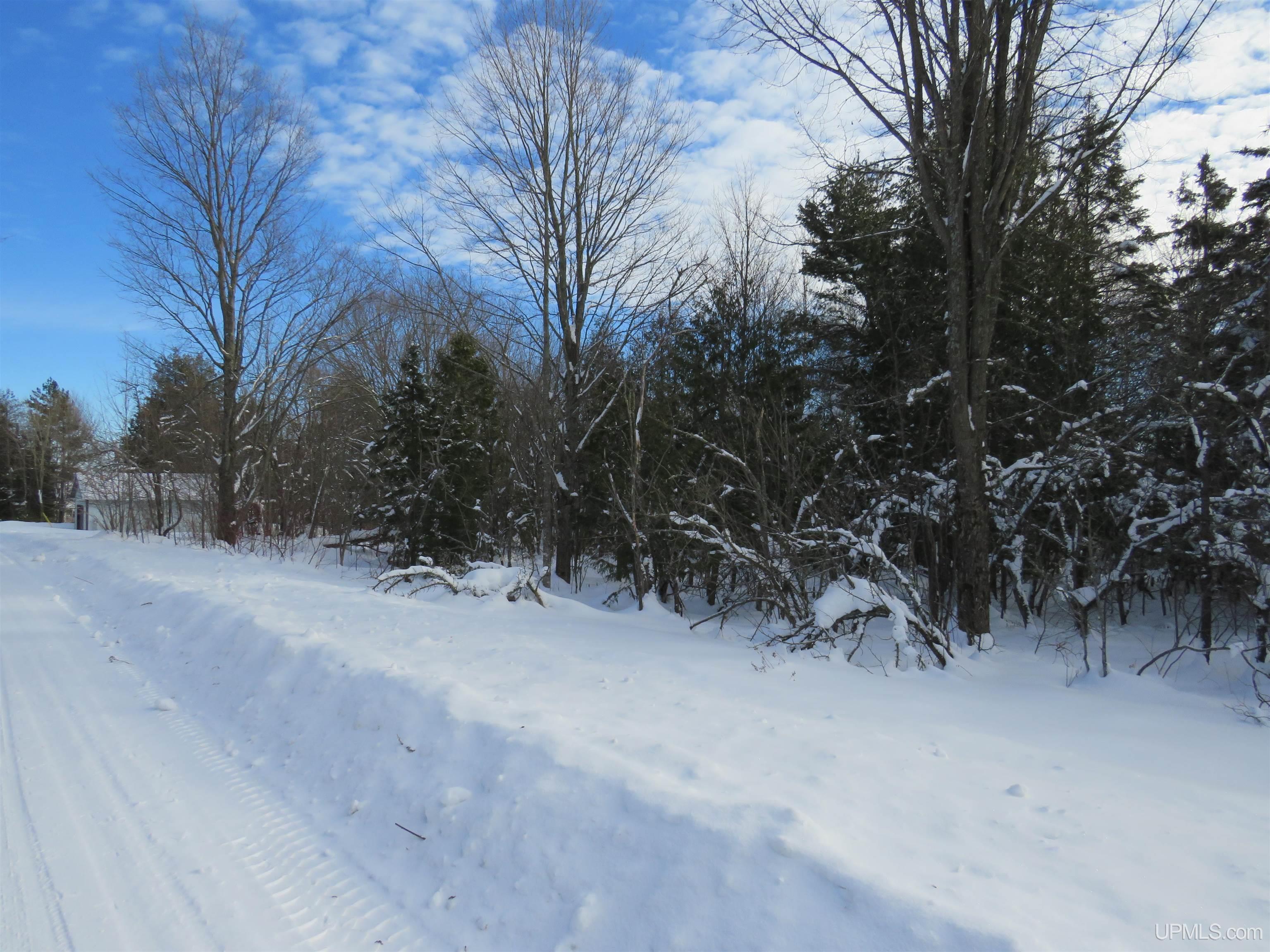 Upper Peninsula Real Estate from Great Lakes and Land Real Estate Co