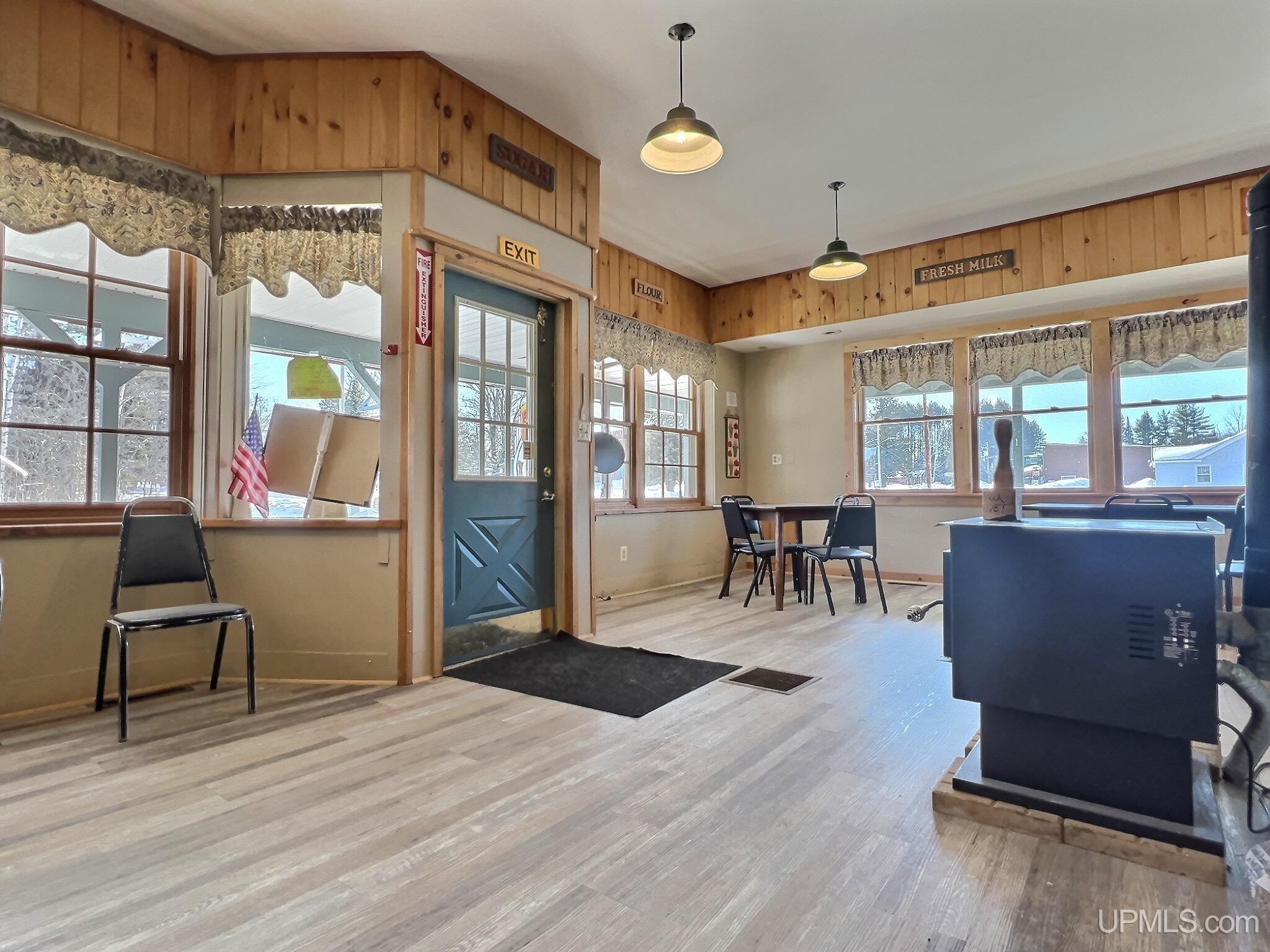 35009 Tapiola Rd