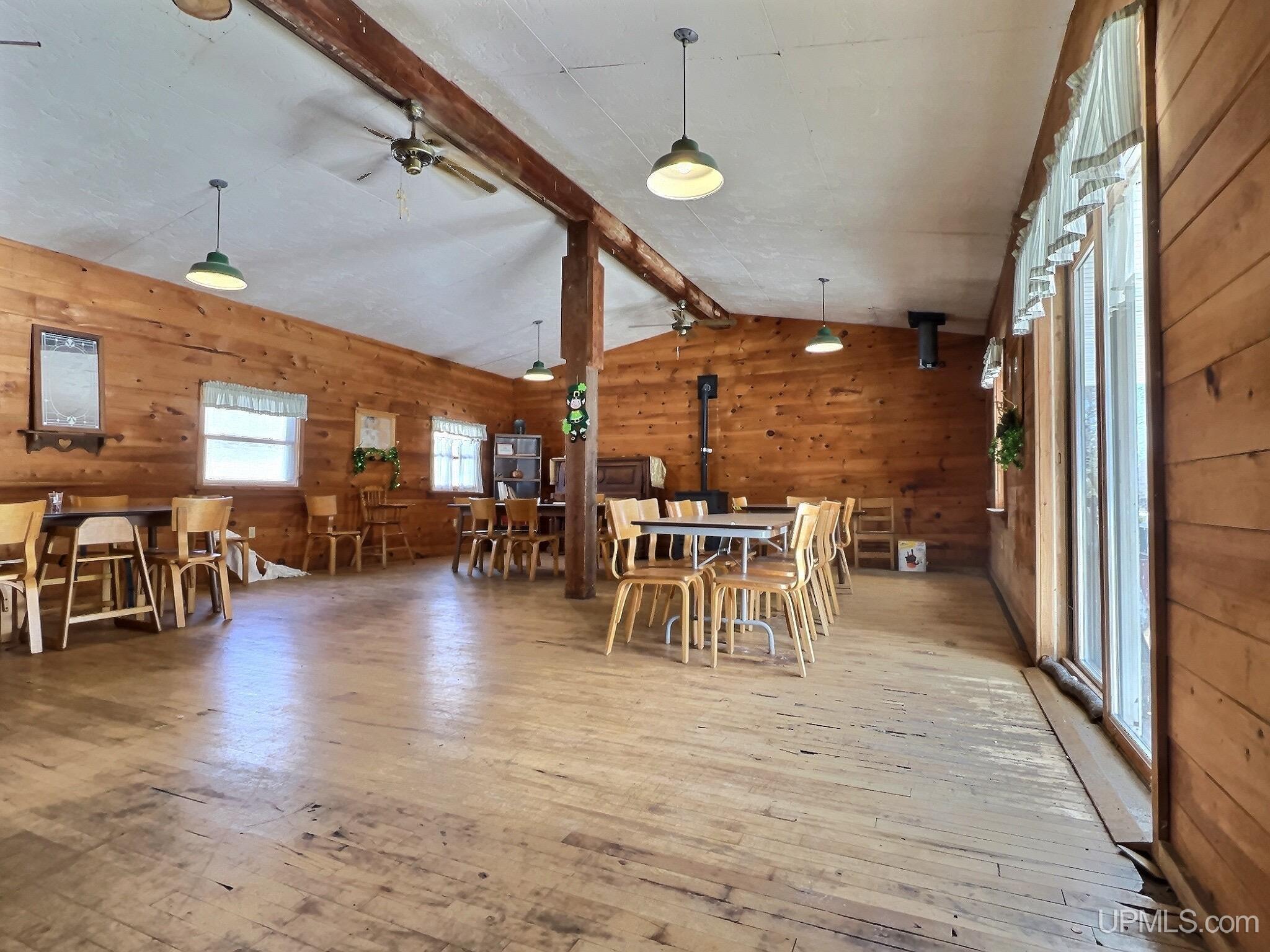 35009 Tapiola Rd