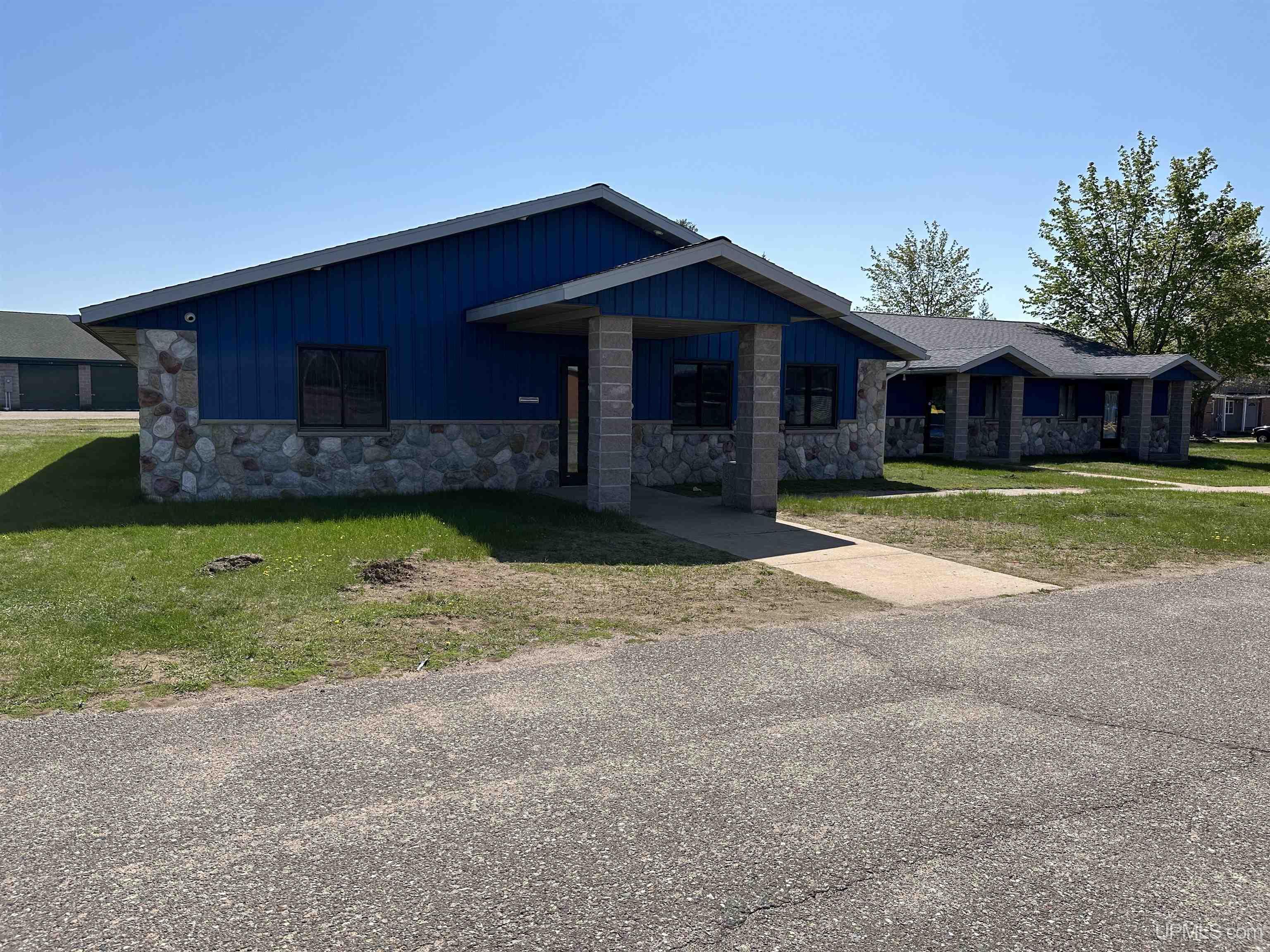 Commercial Listing MLS Number 50103514