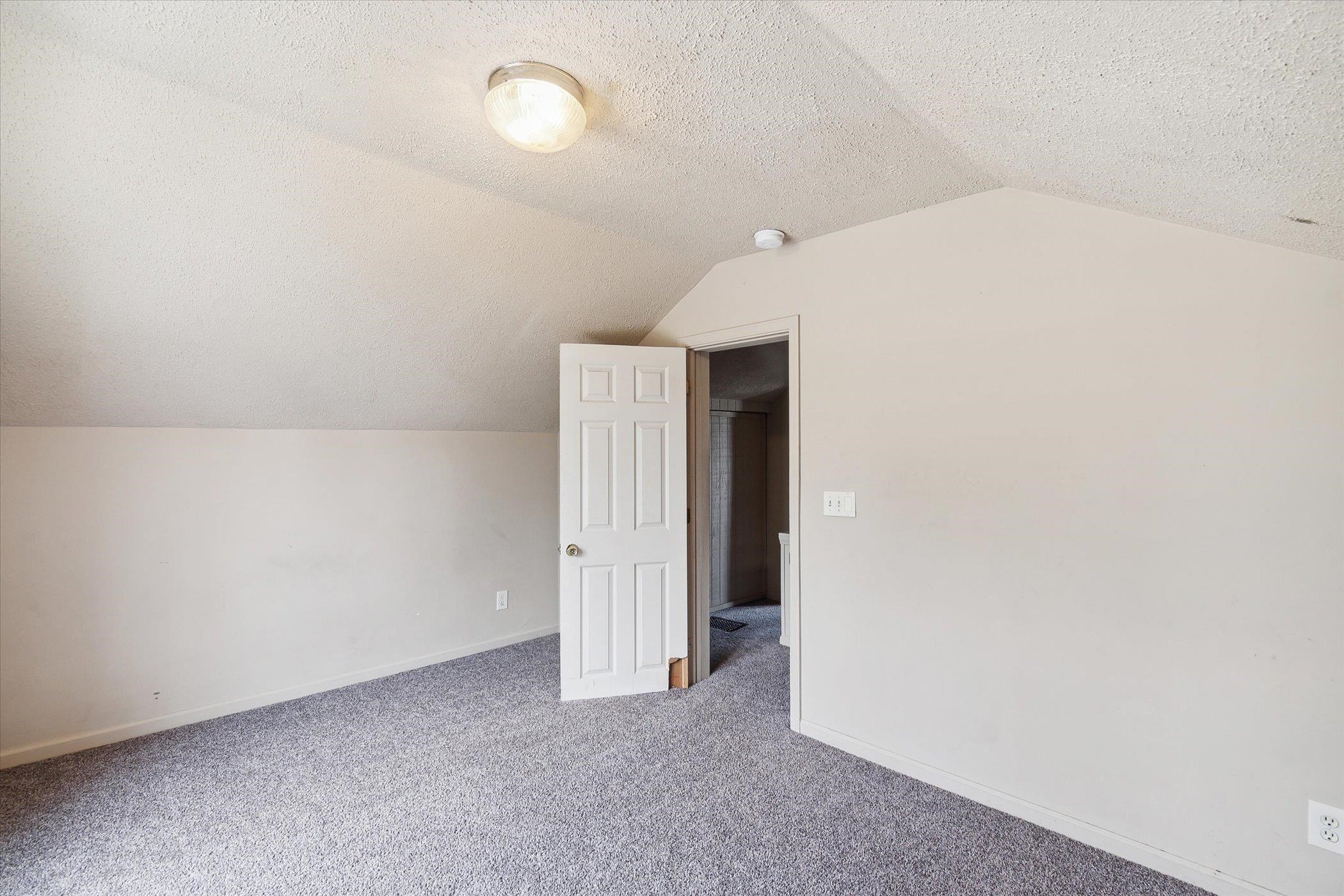 2125 Broadway Avenue