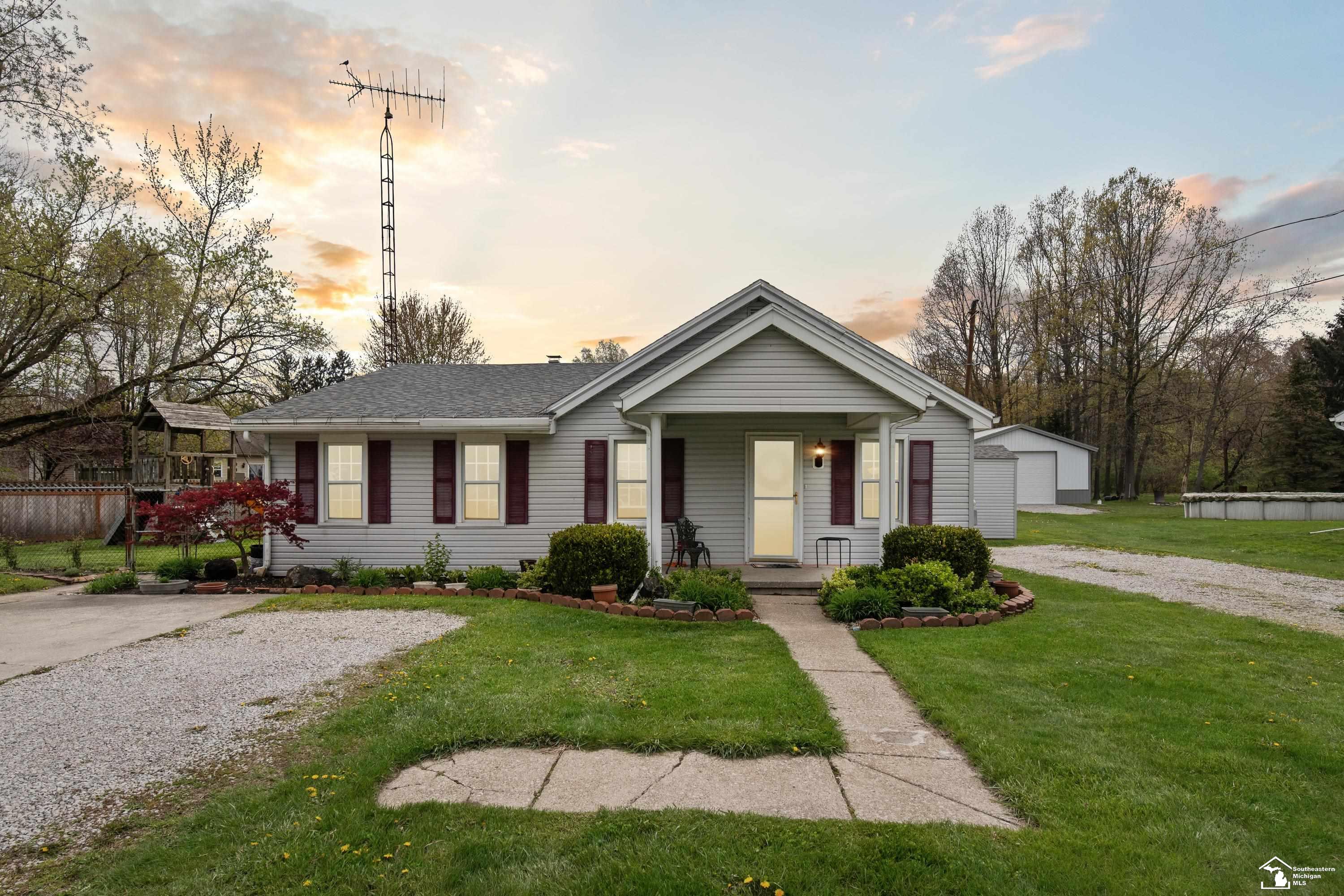 7751 SUMMERFIELD, LAMBERTVILLE, MI 48144