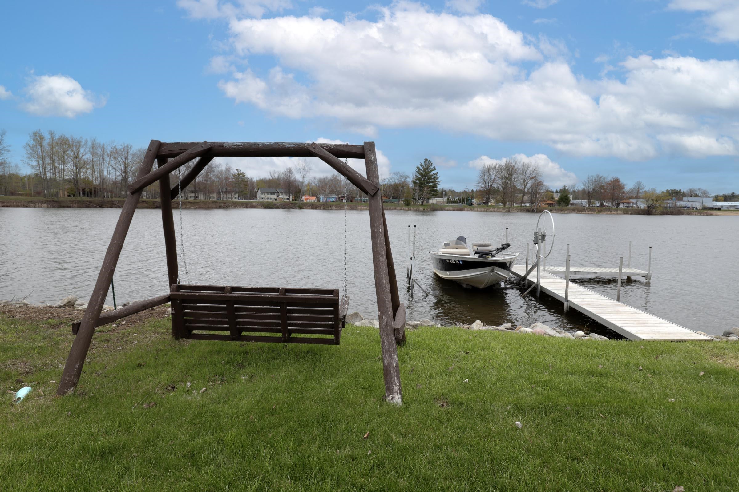 249 Lakeview Court