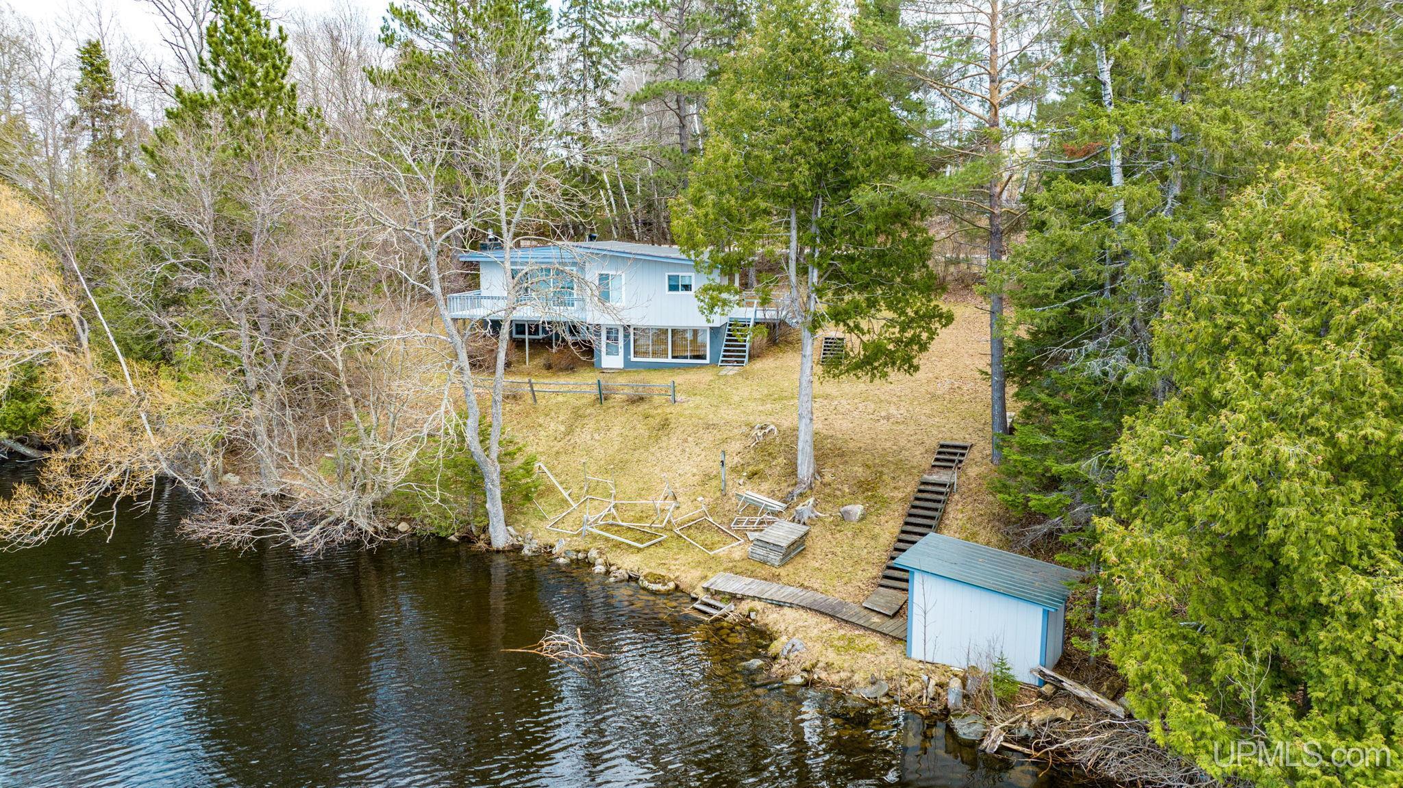 619 Sunset Lake, Iron River, MI 49935