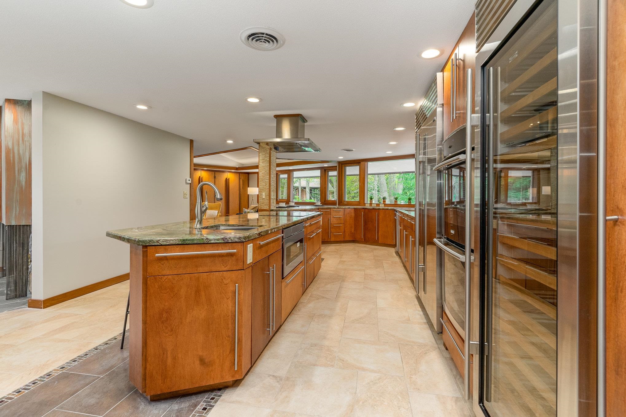 3411 Valley Drive