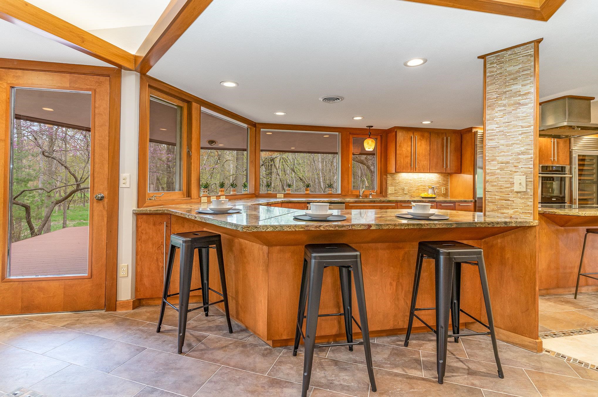 3411 Valley Drive