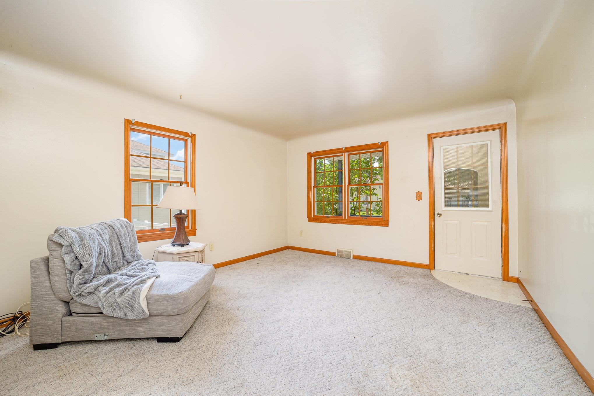 608 N Dewitt