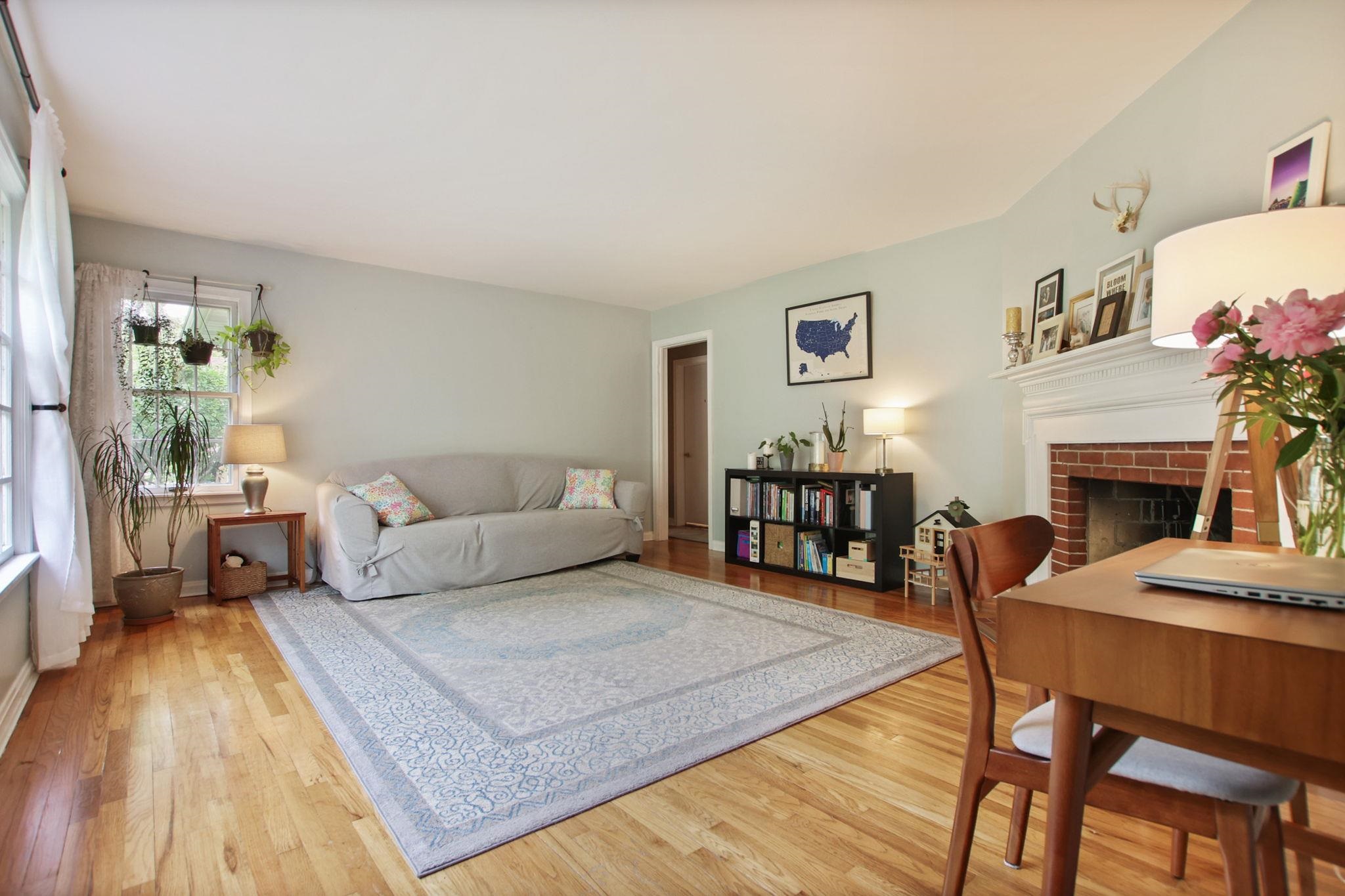 4002 Sudbury Court