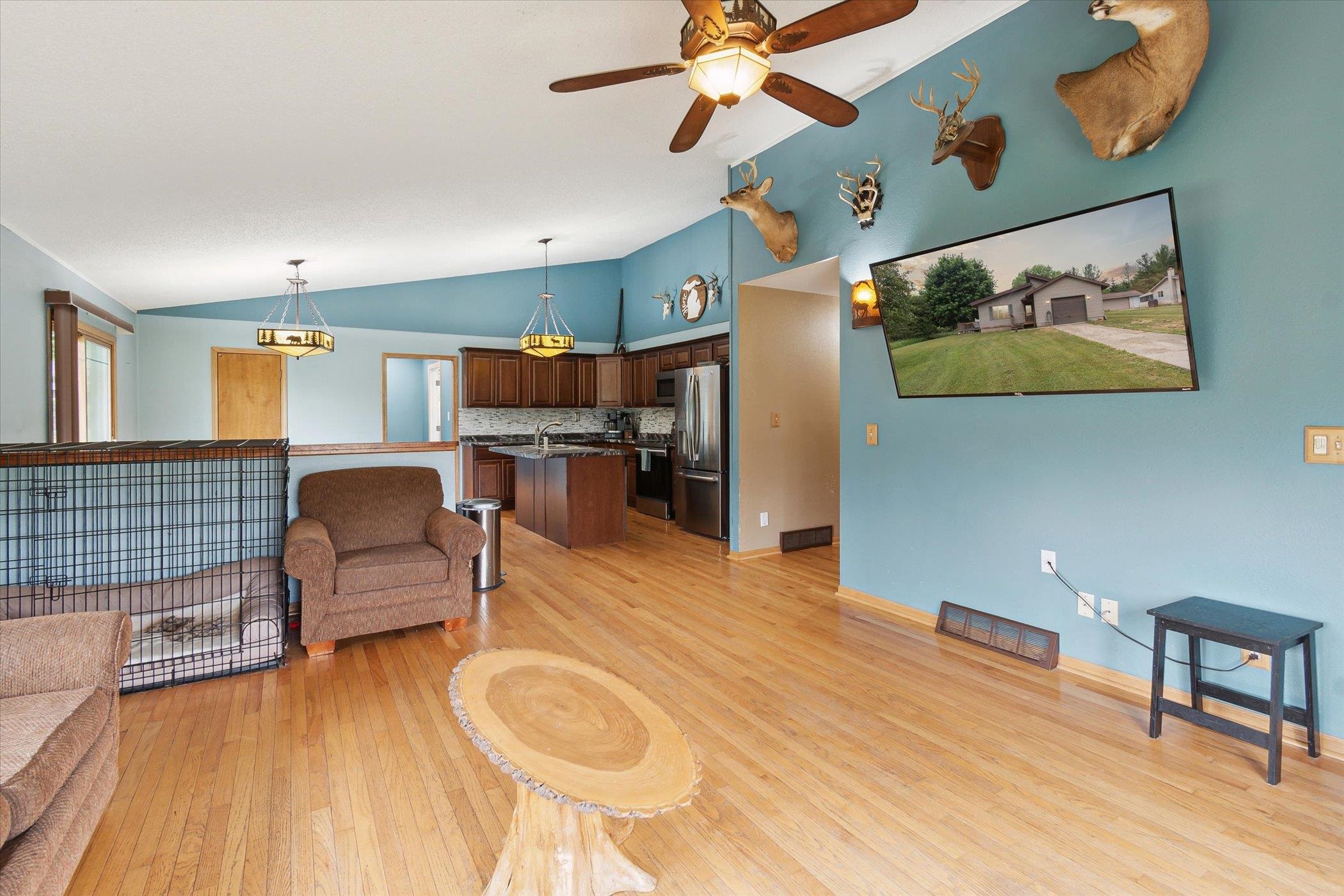 5443 Wellington Road