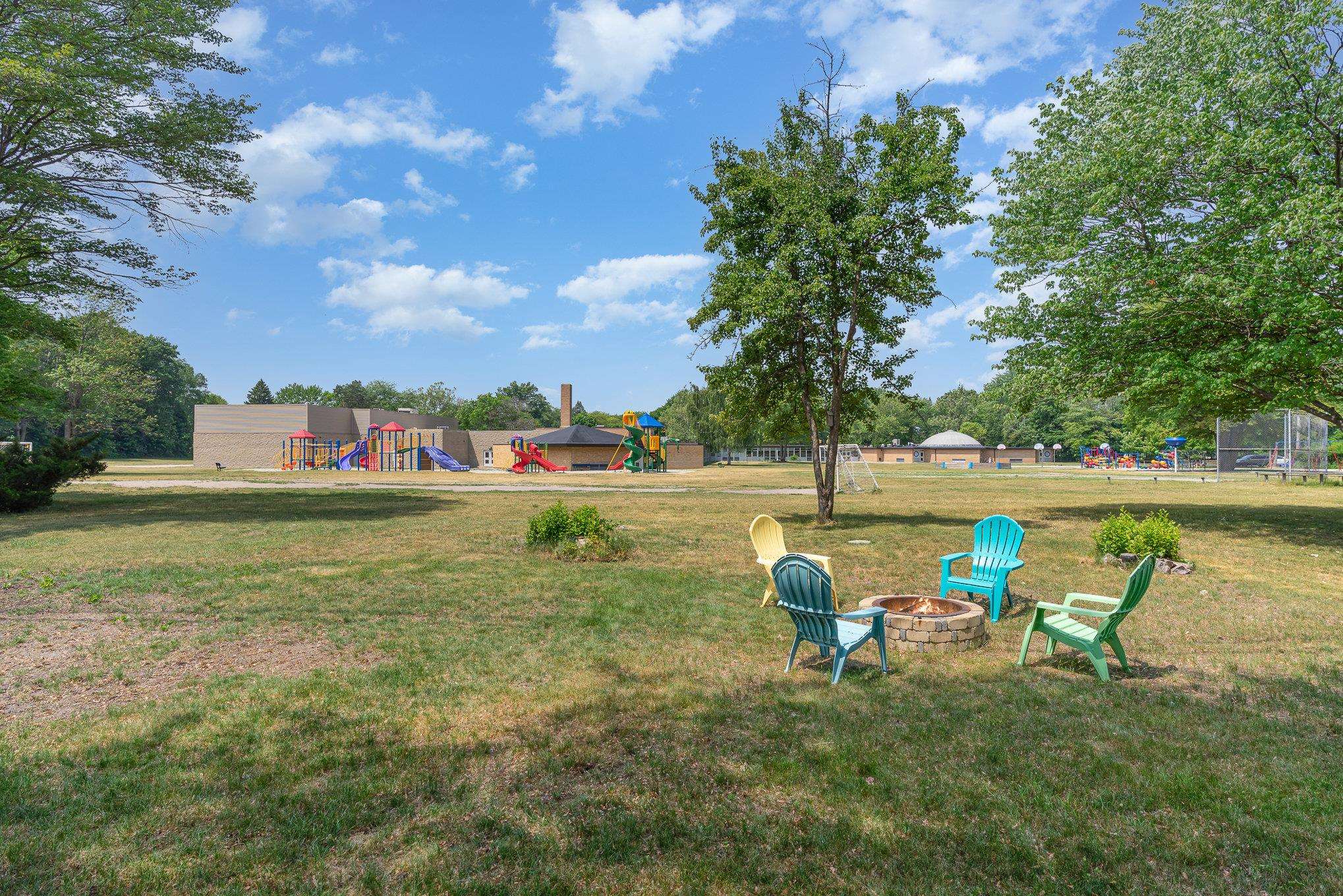 3901 Westbrier Terrace