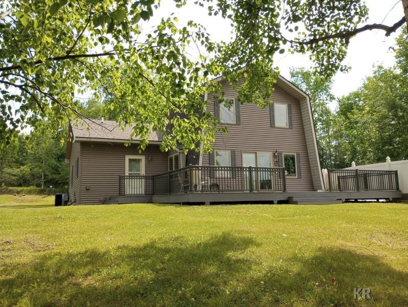 1721 Linksview Way Gladwin, MI 48624 229,987