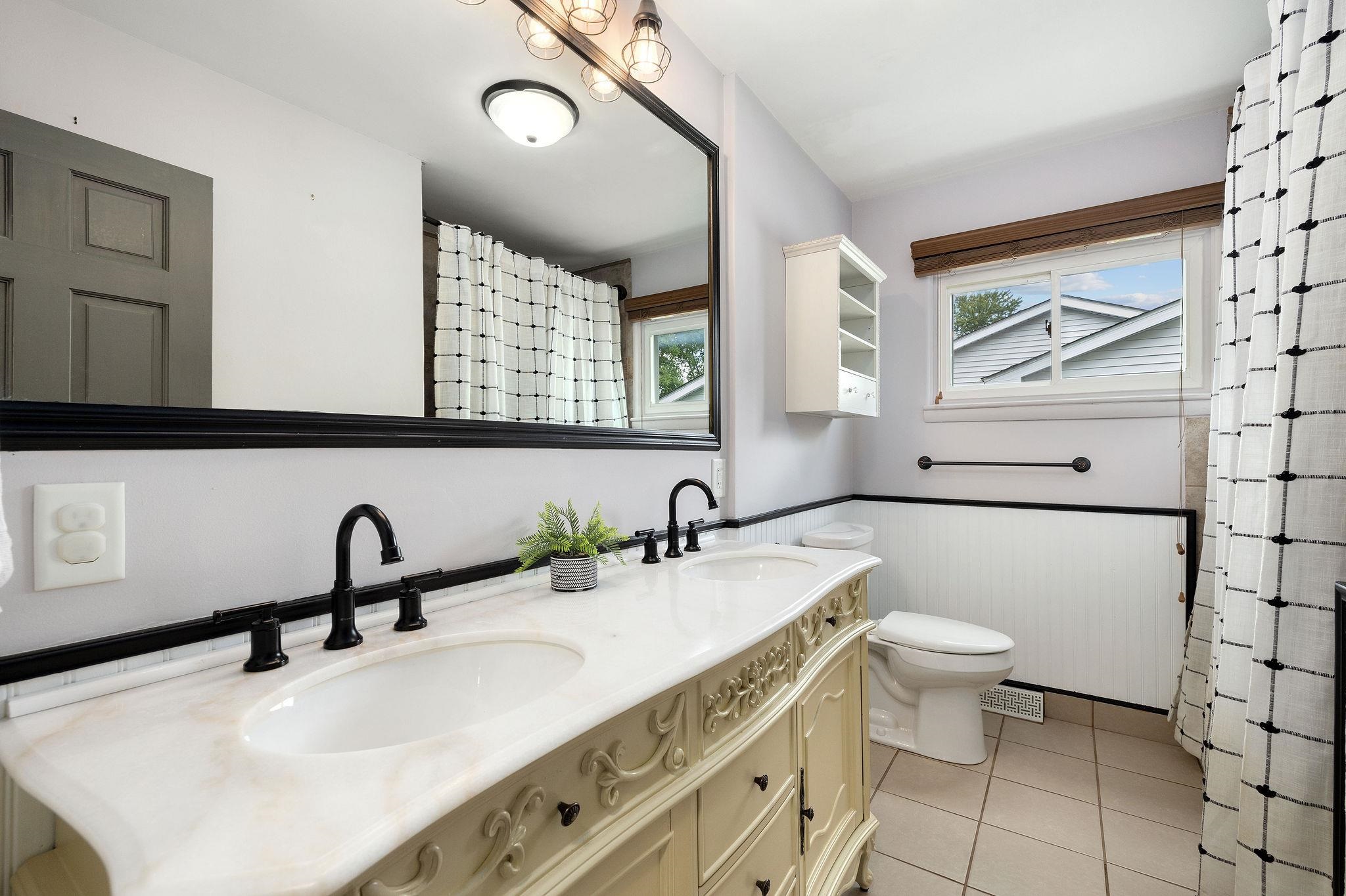 2122 Plainview Drive