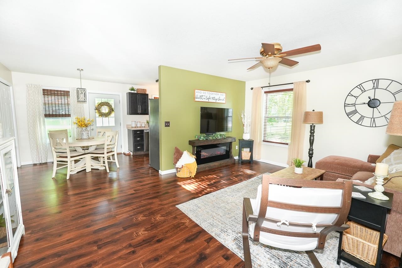 3308 Aaron Court