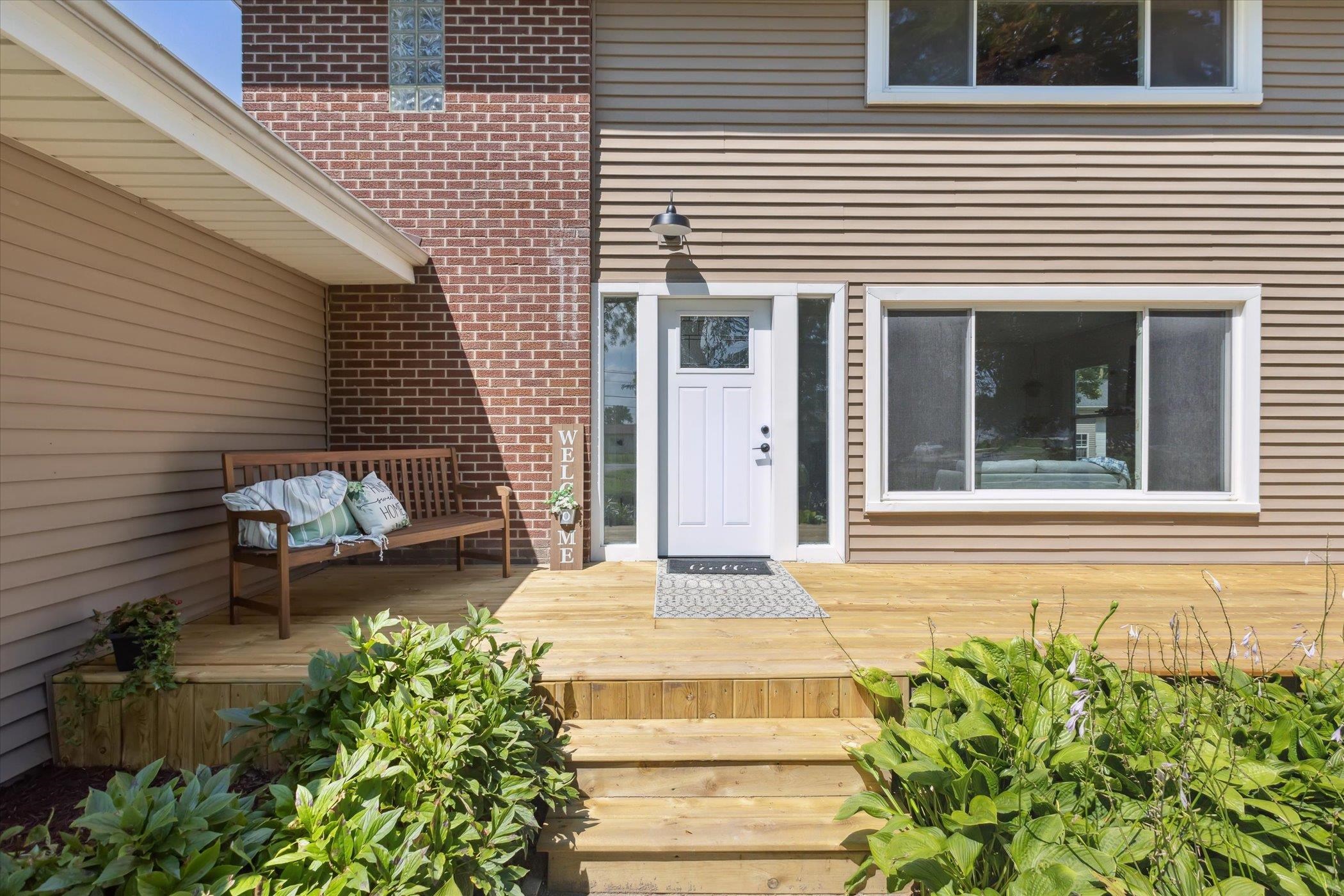 2251 E Stewart